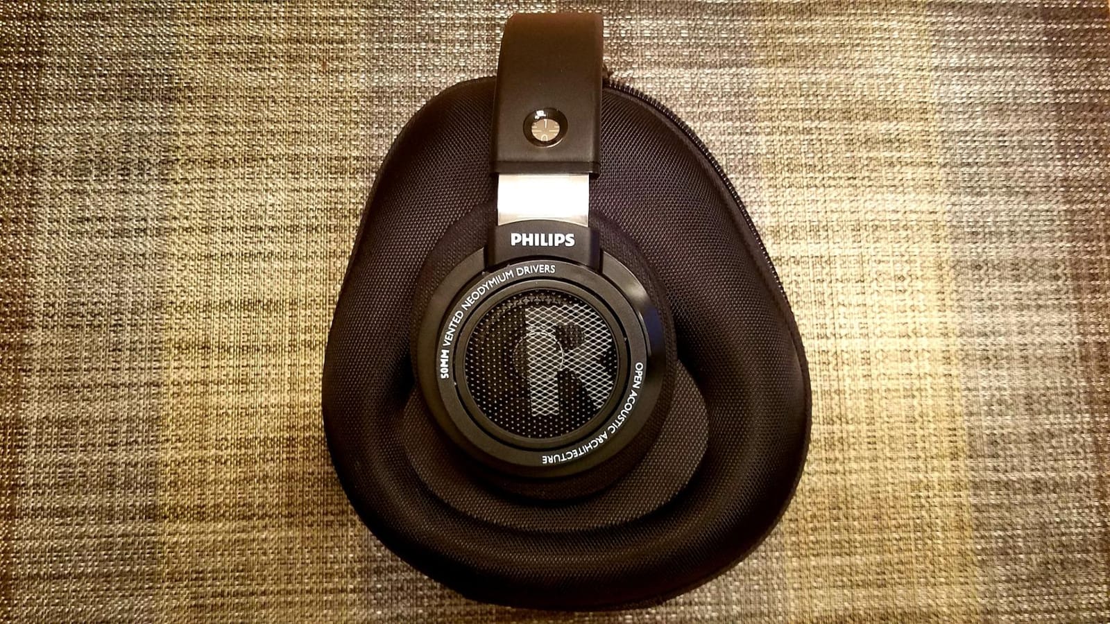 Philips Audio SHP9500 HiFi Precision Stereo Over-Ear Headphones (Black) customer photo 2