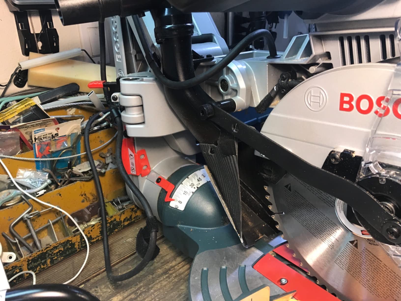 BOSCH CM10GD Compact Miter Saw - 15 Amp Corded 10 Inch Dual-Bevel Sliding Glide Miter Saw with 60-Tooth Carbide Saw Blade customer photo 2