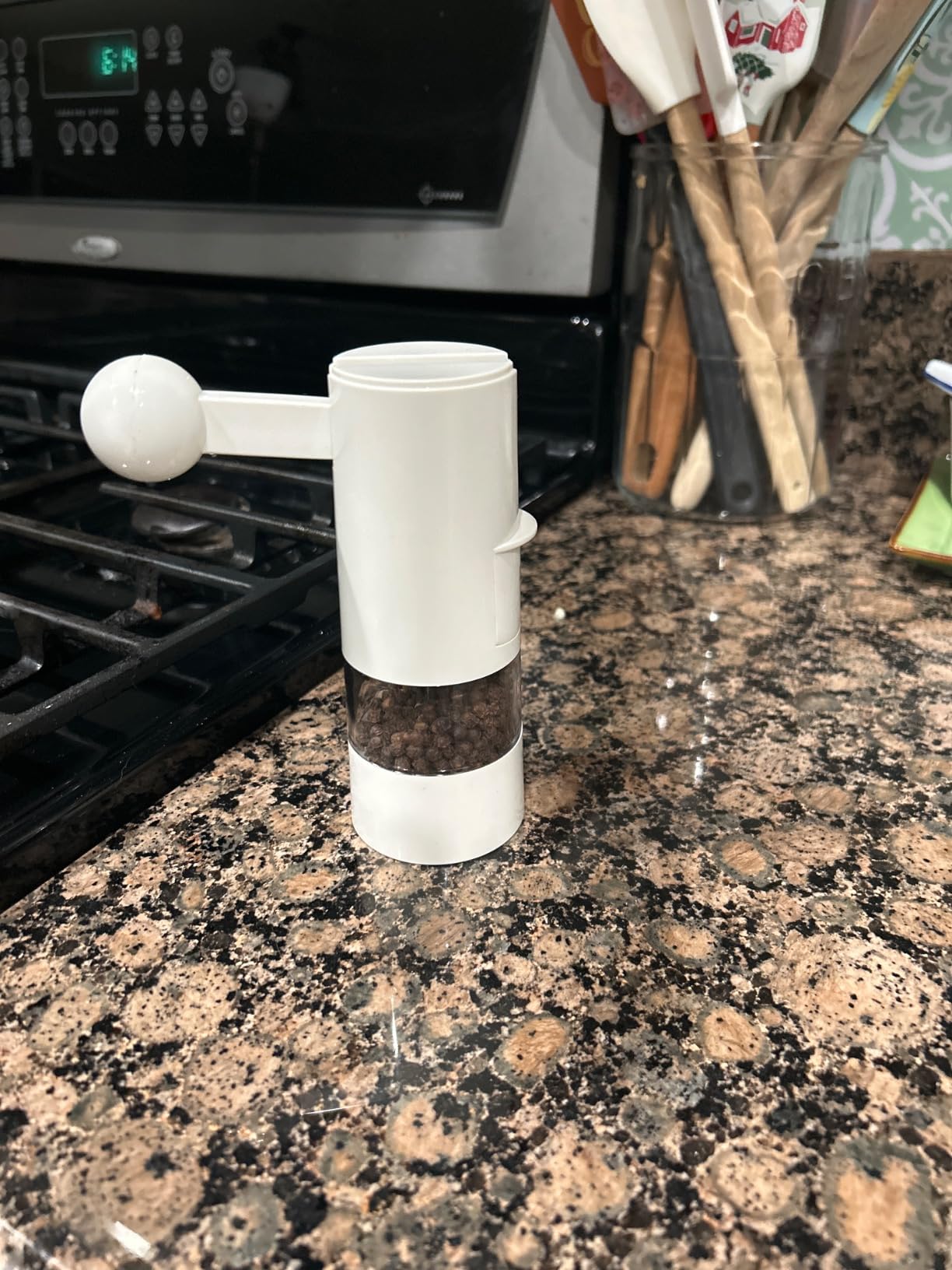 Kuhn Rikon Adjustable Ratchet Grinder with Ceramic Mechanism for Salt, Pepper and Spices customer photo 1