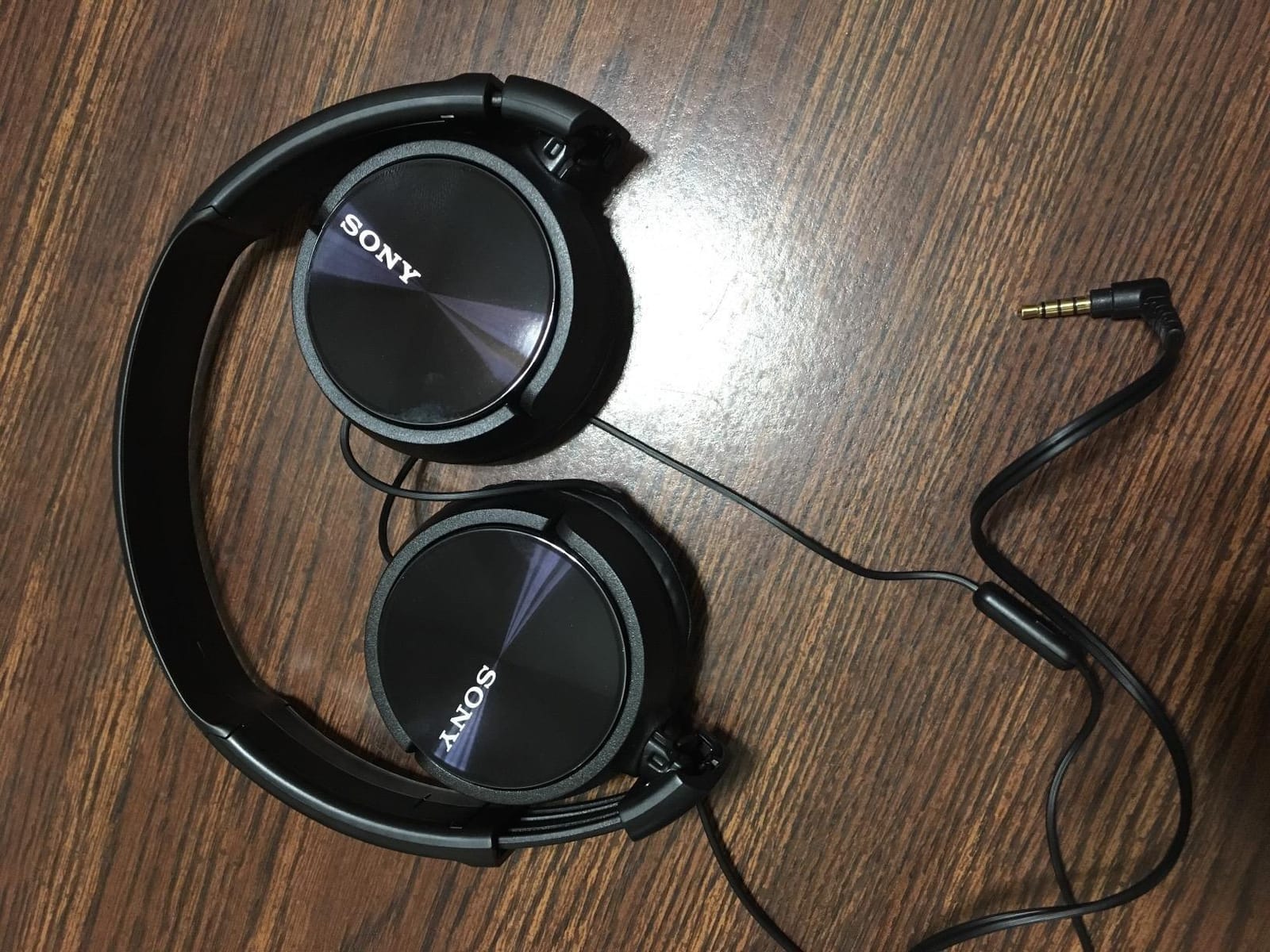 Sony MDR-ZX310AP ZX Series Wired On Ear Headphones with mic, Black customer photo 1