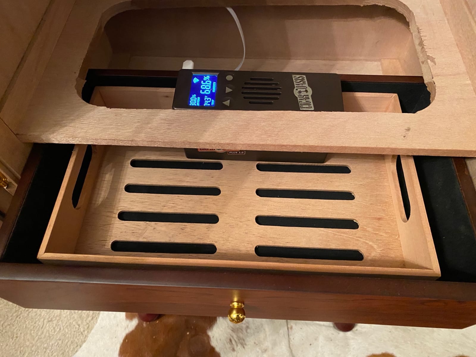 Prestige Import Group Belmont Freestanding Cigar Humidor Cabinet on Legs with Glass Door - Bronze Mahogany Finish - 600 Capacity customer photo 1