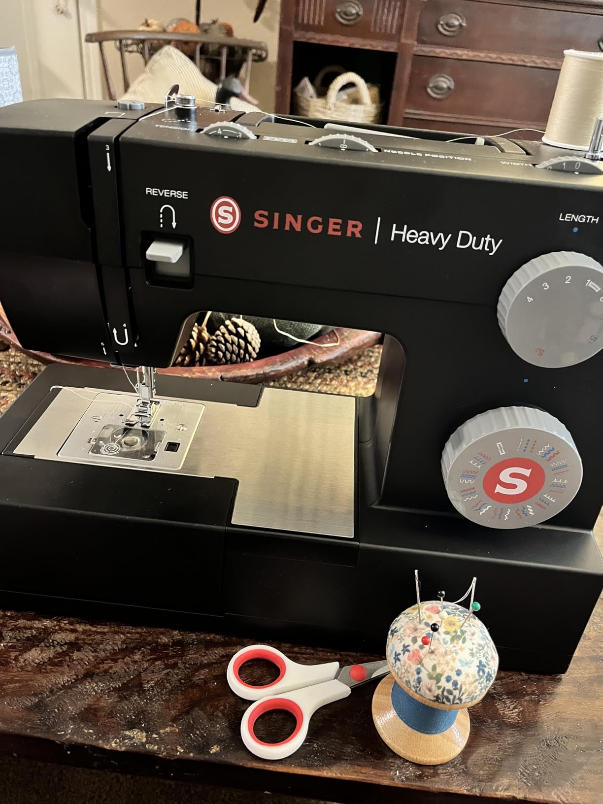 SINGER 4432 (Grey) High Speed Heavy Duty Sewing Machine + Accessory Kit | 32 stitches deliver 110 applications, 50% more power for thick fabrics, 1100 per minute capacity, 1-step buttonhole design customer photo 1