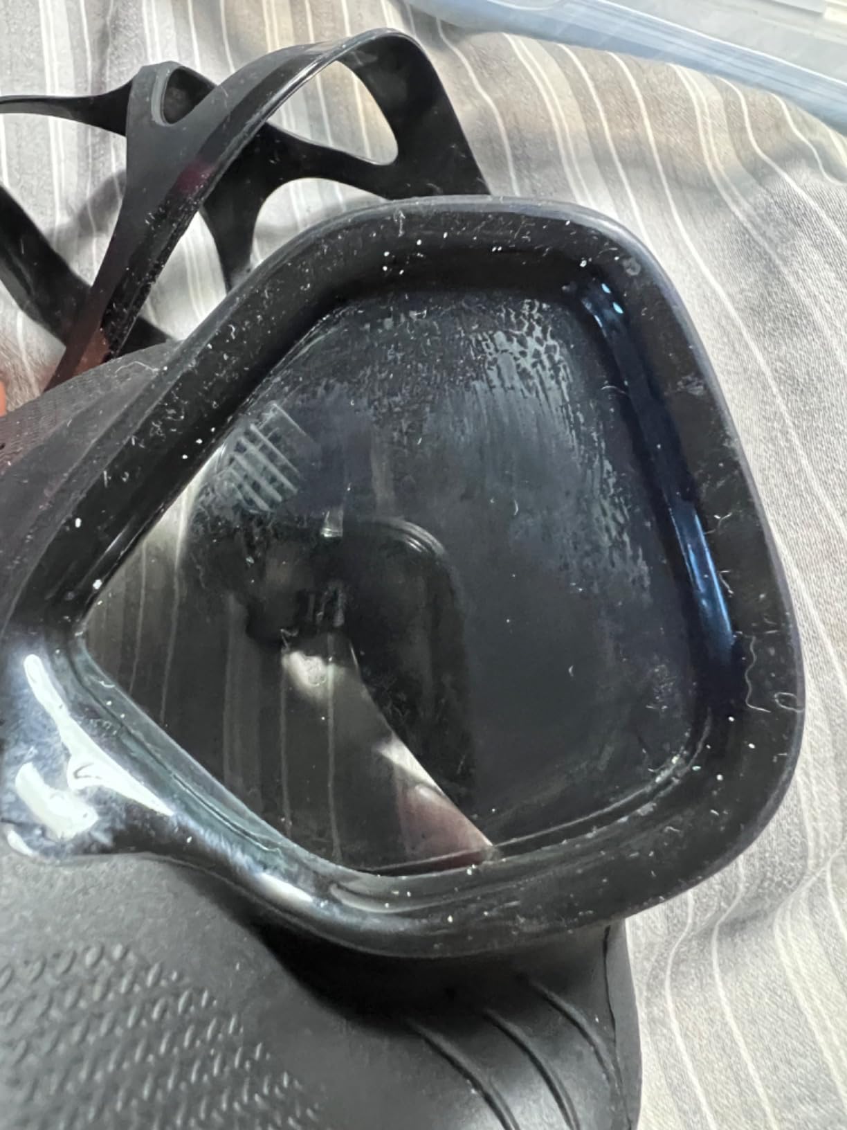 Mares Viper Mask for Freediving and Spearfishing - Low Volume Wide-Field Diving Mask with Fog-Resistant Silicone Skirt & Ergonomic Strap, Black customer photo 2