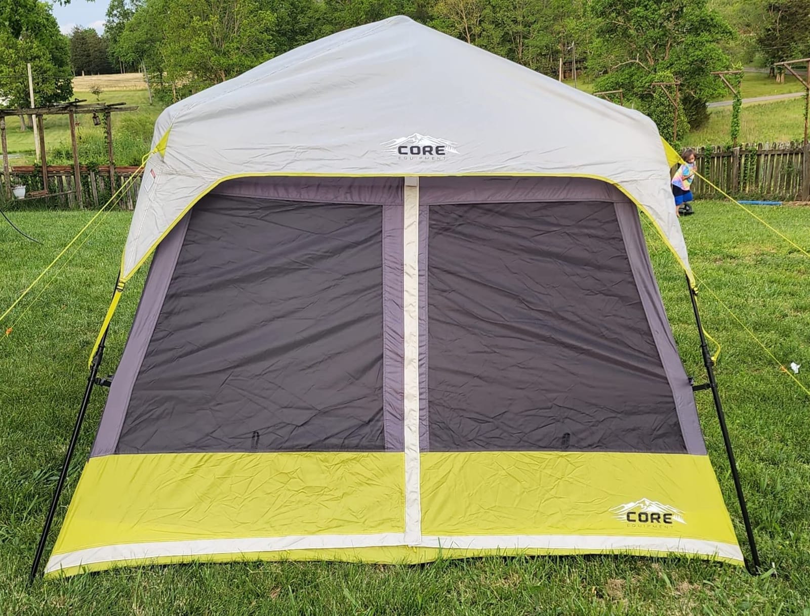 Core 9 Person Instant Cabin Tent - 14' x 9', Green (40008) customer photo 2