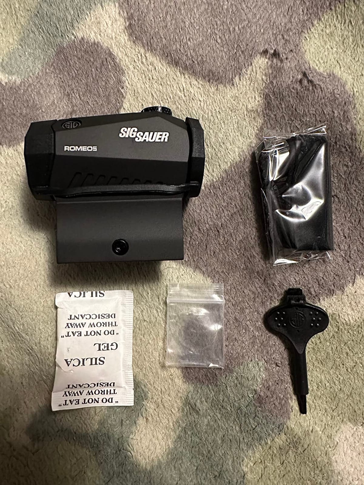 SIG SAUER ROMEO5 GEN I & GEN II 1x20mm 2 MOA Dot Sight | Compact Durable IPX-7 Waterproof Shooting Rifle Sight with Parallax-Free Optical Design & 12 Illumination Settings customer photo 2