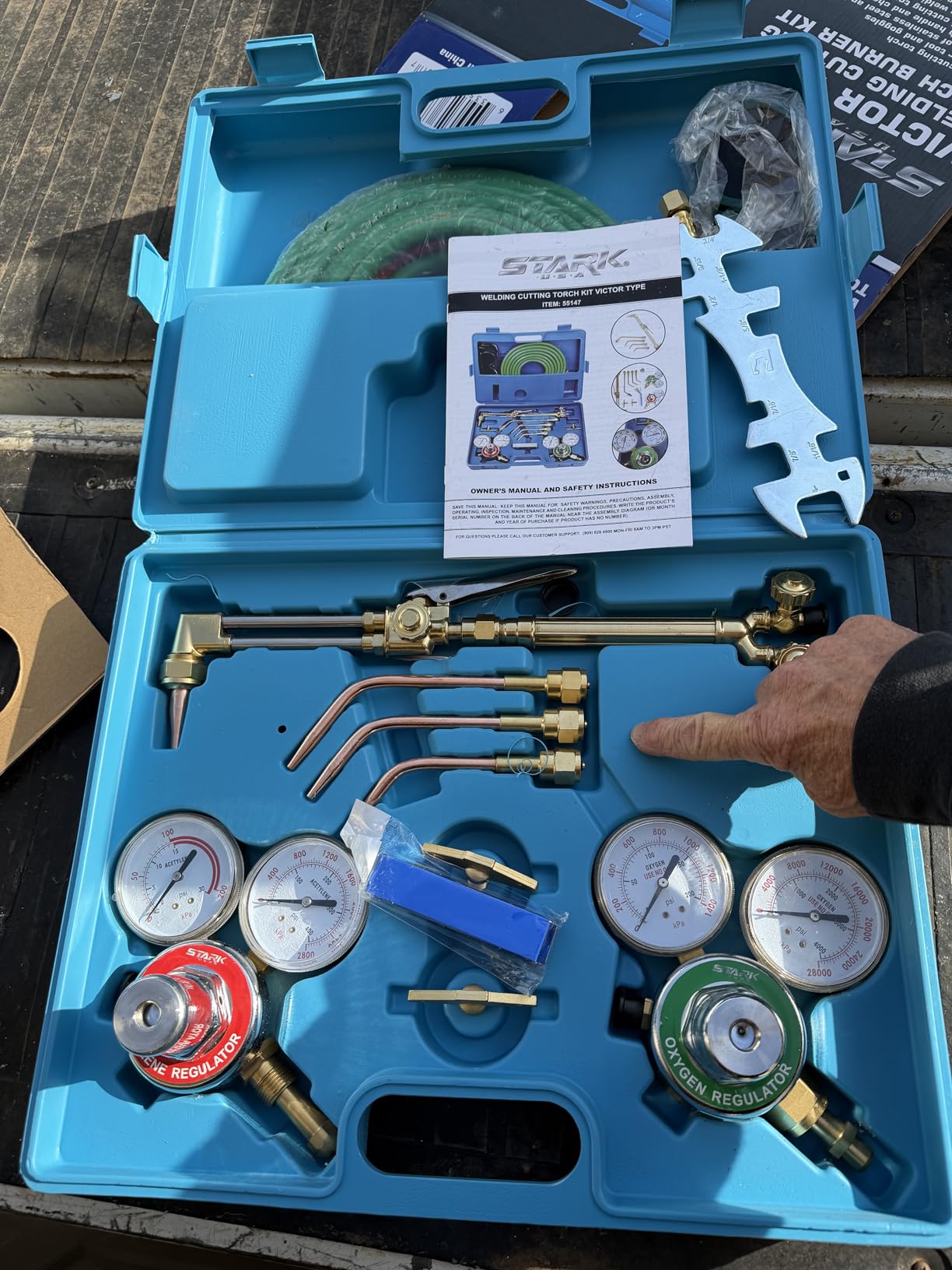 Stark USA Portable Oxygen Acetylene Welder Include Nozzles Cutting Torch, Brazing Set, Gas Welding Kits Gauge, Regulators Set With 11.5' ft Hose, Carrying Case customer photo 1