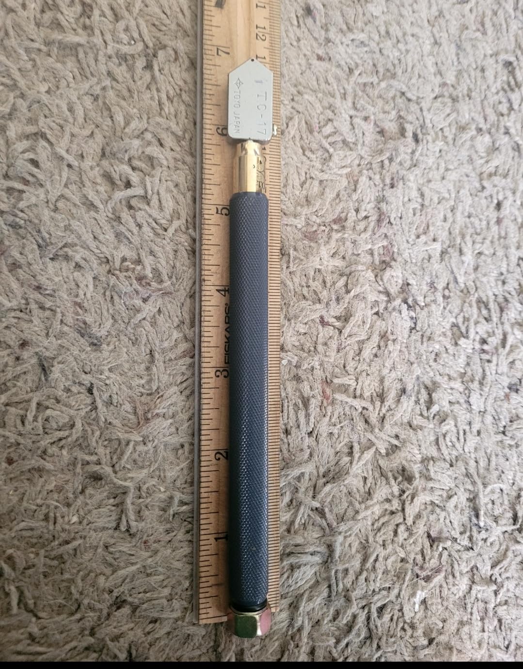TOYO TC17B Self-Oiling Glass Cutter, Brass Handled Straight Supercutter, Original Self Oiling Glasscutter. Brass Handled Supercutter and Straight Blade. Made in Japan customer photo 1