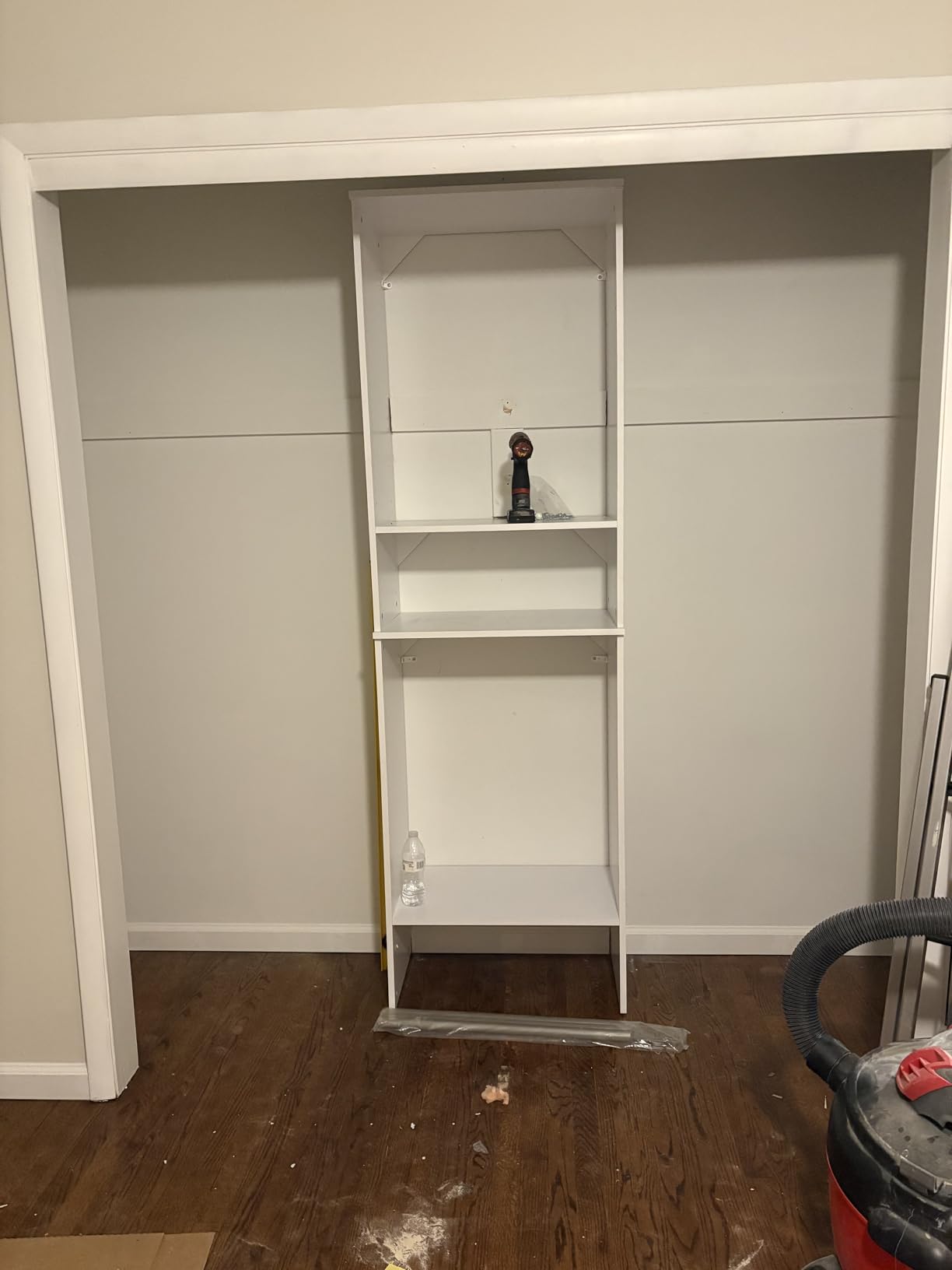 ClosetMaid SuiteSymphony Wood Closet Organizer System, 25-Inch Starter Kit with Tower and 3 Hang Rods and Shelving, Adjustable Shelves, Customizable Insert, Reach-in or Walk-in Closets, Pure White customer photo 1