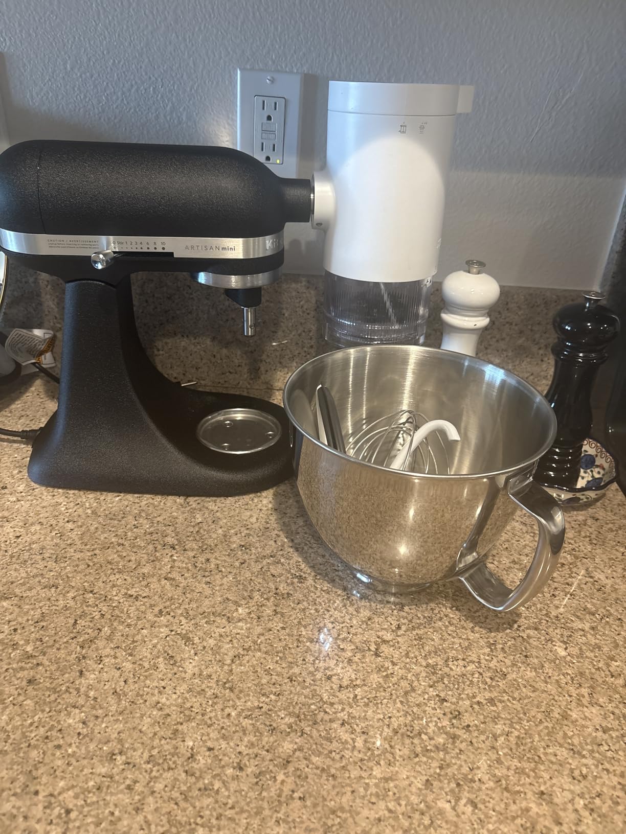 KitchenAid Artisan Mini 3.5-Qt Tilt Head Stand Mixer KSM3316XBM, Black Matte customer photo 2