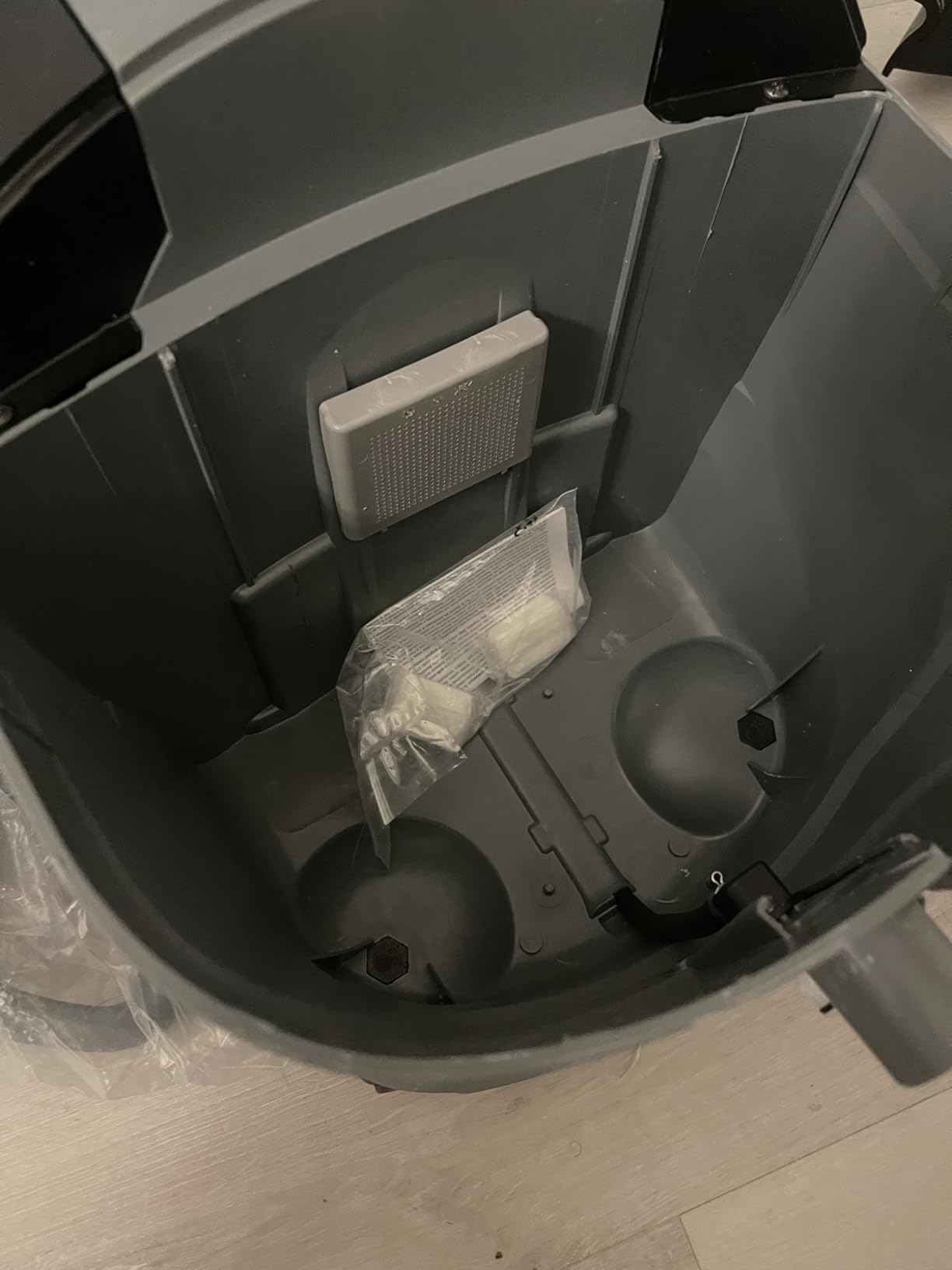 Karcher Puzzi 8/1 C Commercial Carpet Extractor 12.5 PSI - Spot Cleaner, Stain Remover, Area Rugs, Carpet and Upholstery Cleaner - 3.9 Gallon Tank customer photo 1