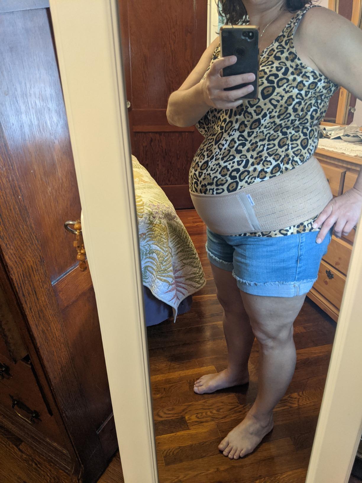 Jill & Joey Maternity Belt - Belly Band for Pregnant Women - Back Brace & Belly Support - Pregnancy Must-Have - Back Pain Relief (Beige, Medium) customer photo 1