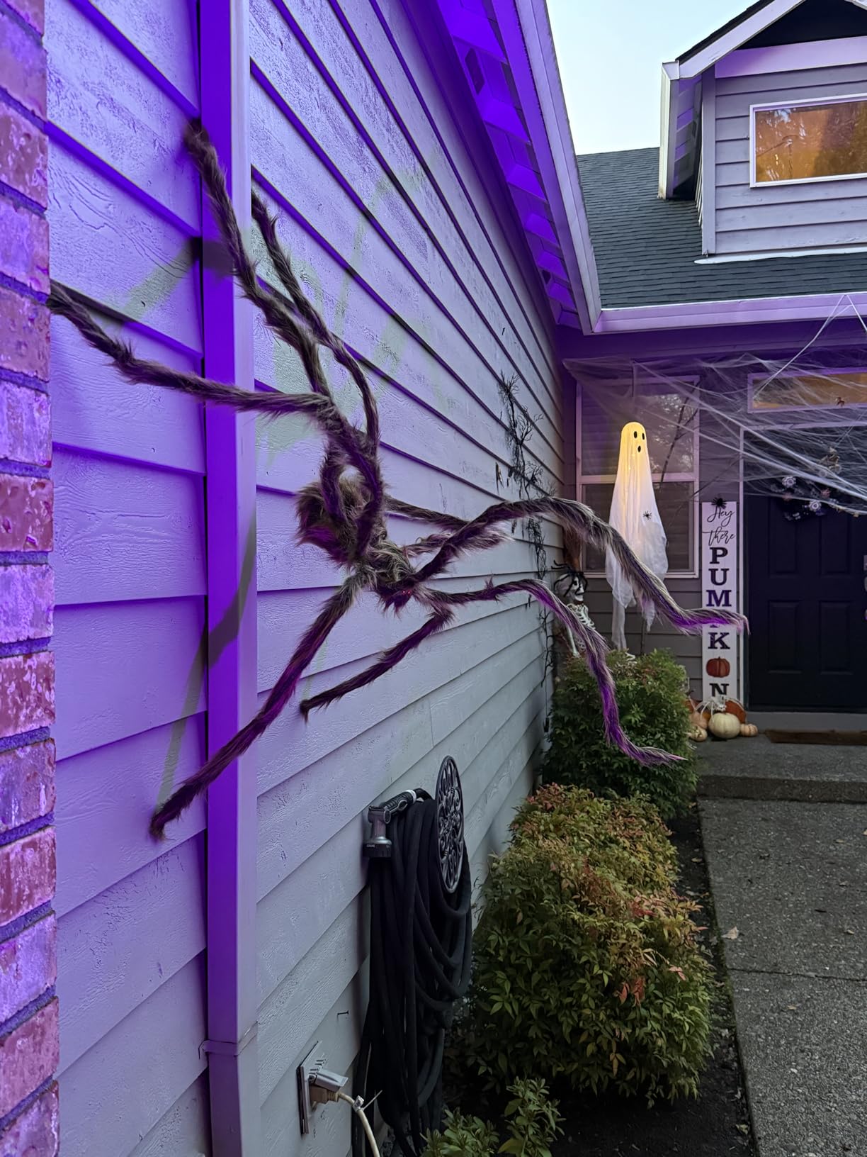 JOYIN Halloween Outdoor Decorations Giant Spider, 5 Ft Large Spider for Yard Lawn Garden Patio Scary Halloween Outside Decor, Indoor Haunted House Prop and Home Party Decor, Black customer photo 1