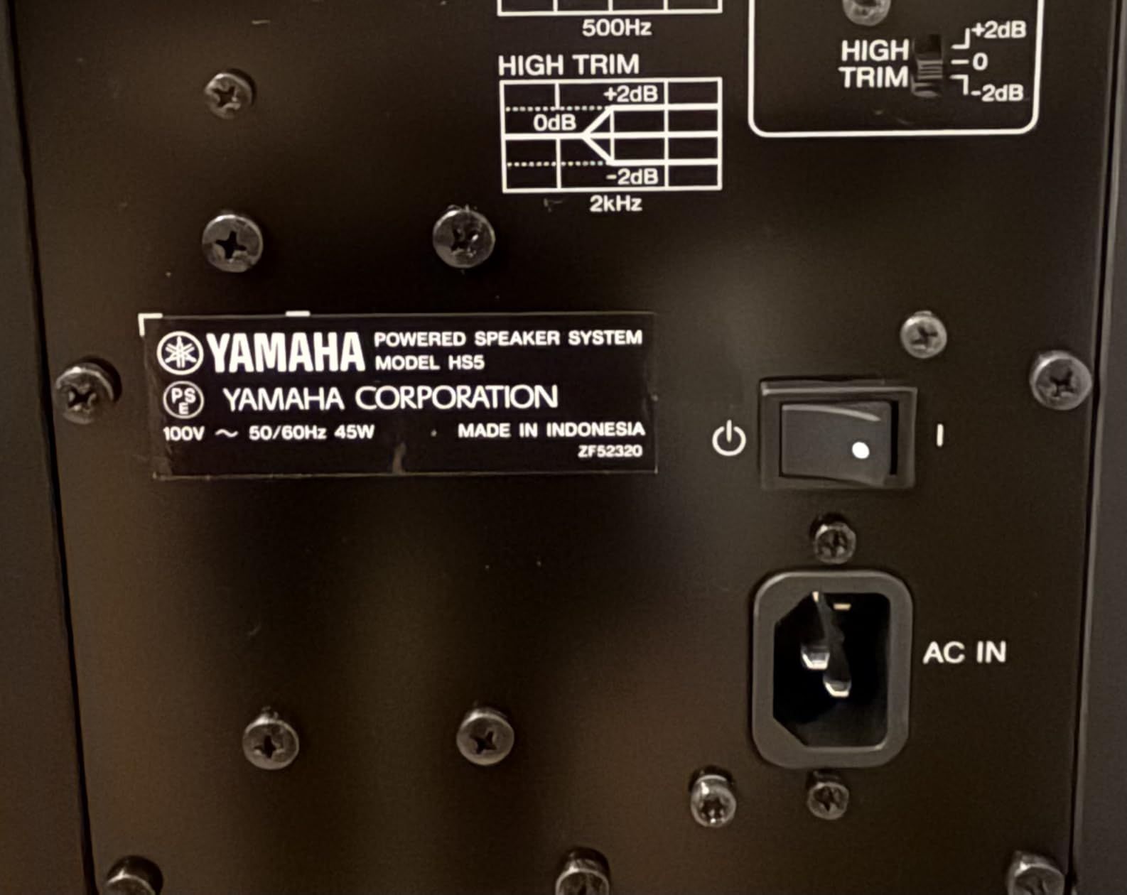 YAMAHA HS5 Powered Studio Monitor, Pair customer photo 1