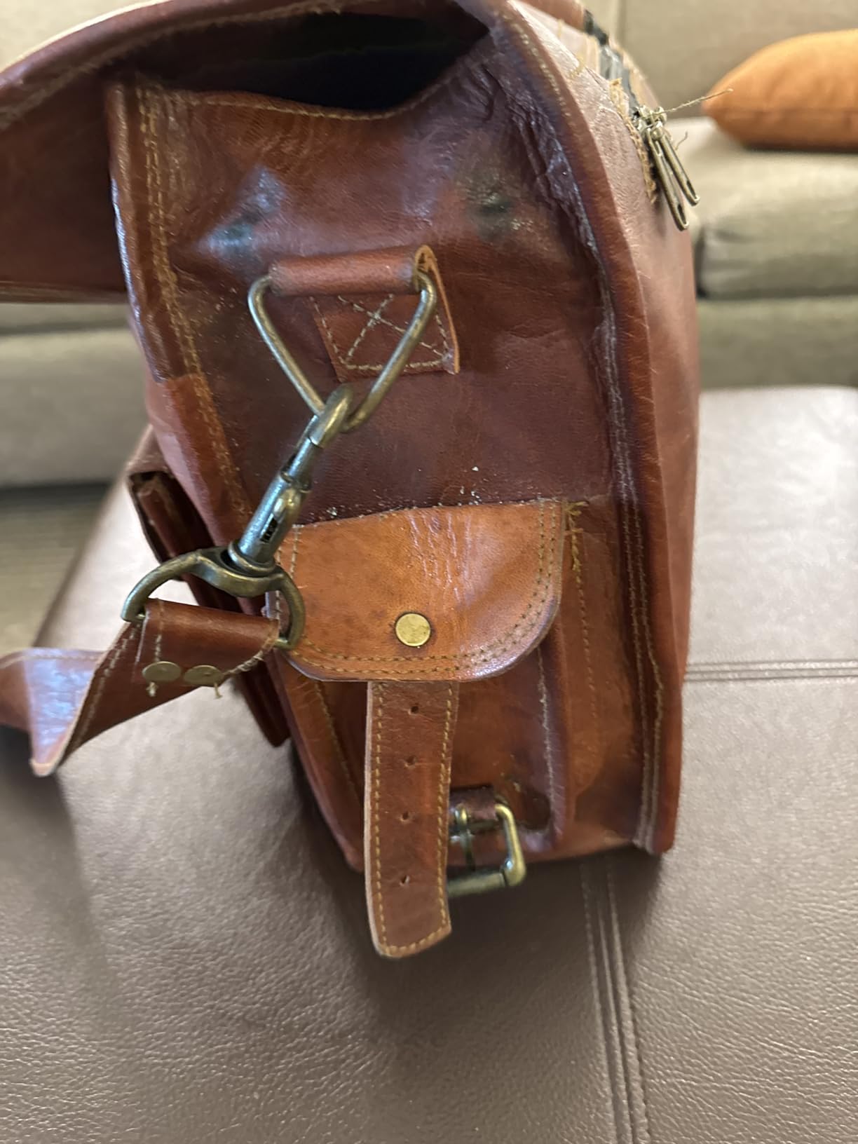 cuero Leather Messenger Bag for Men, 18 Inch Laptop Crossbody, Handmade Leather Shoulder Satchel Bag for Men, Full Grain Business Briefcase for Office/Work/Travel - Vintage Brown customer photo 1