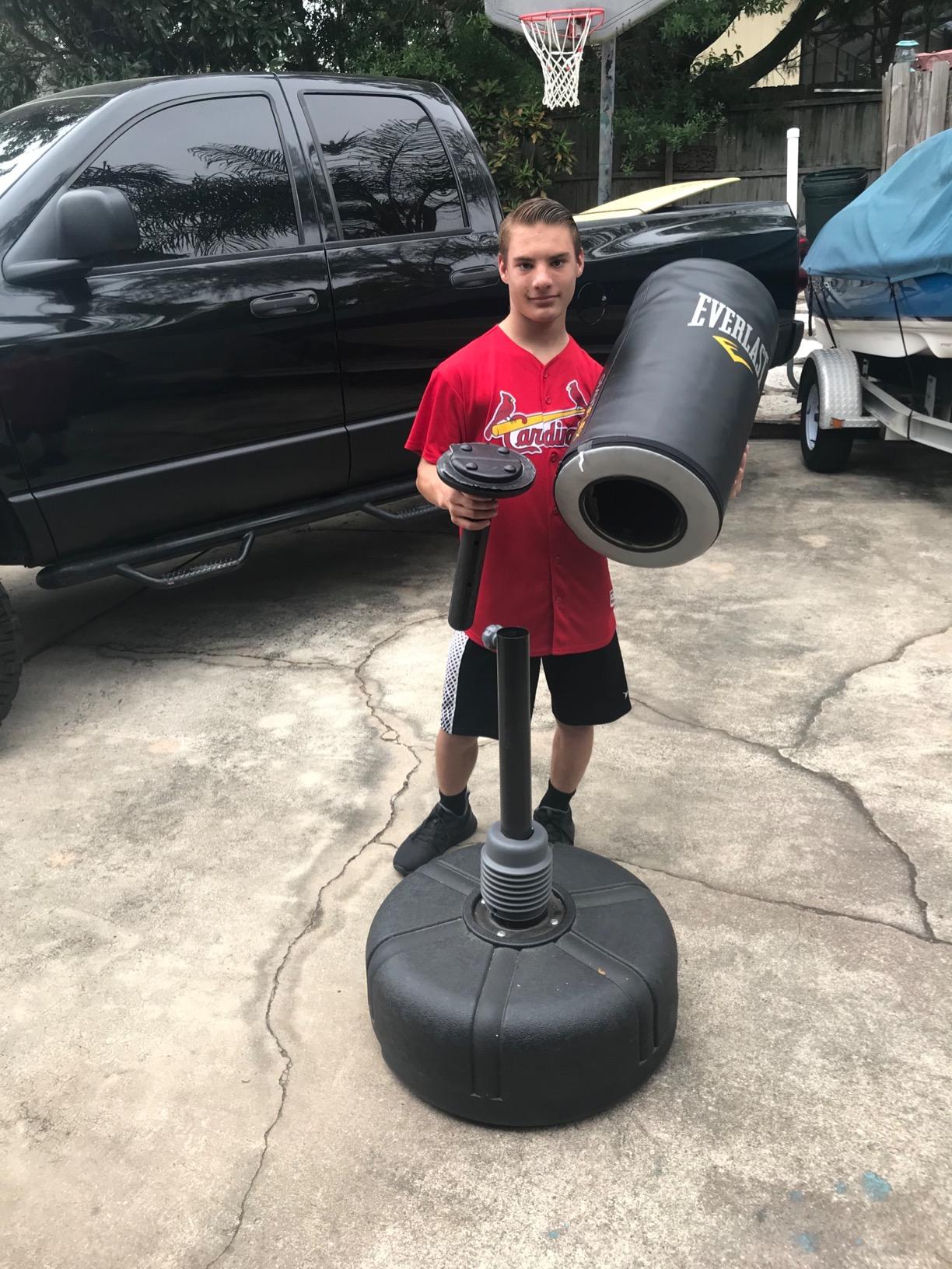 Everlast Freestanding Adjustable Punching Bag for Adults | Heavy Boxing Bag with Stand | Free Standing Punching Bag for Boxing, Muay Thai, MMA, Home Gym Training customer photo 2