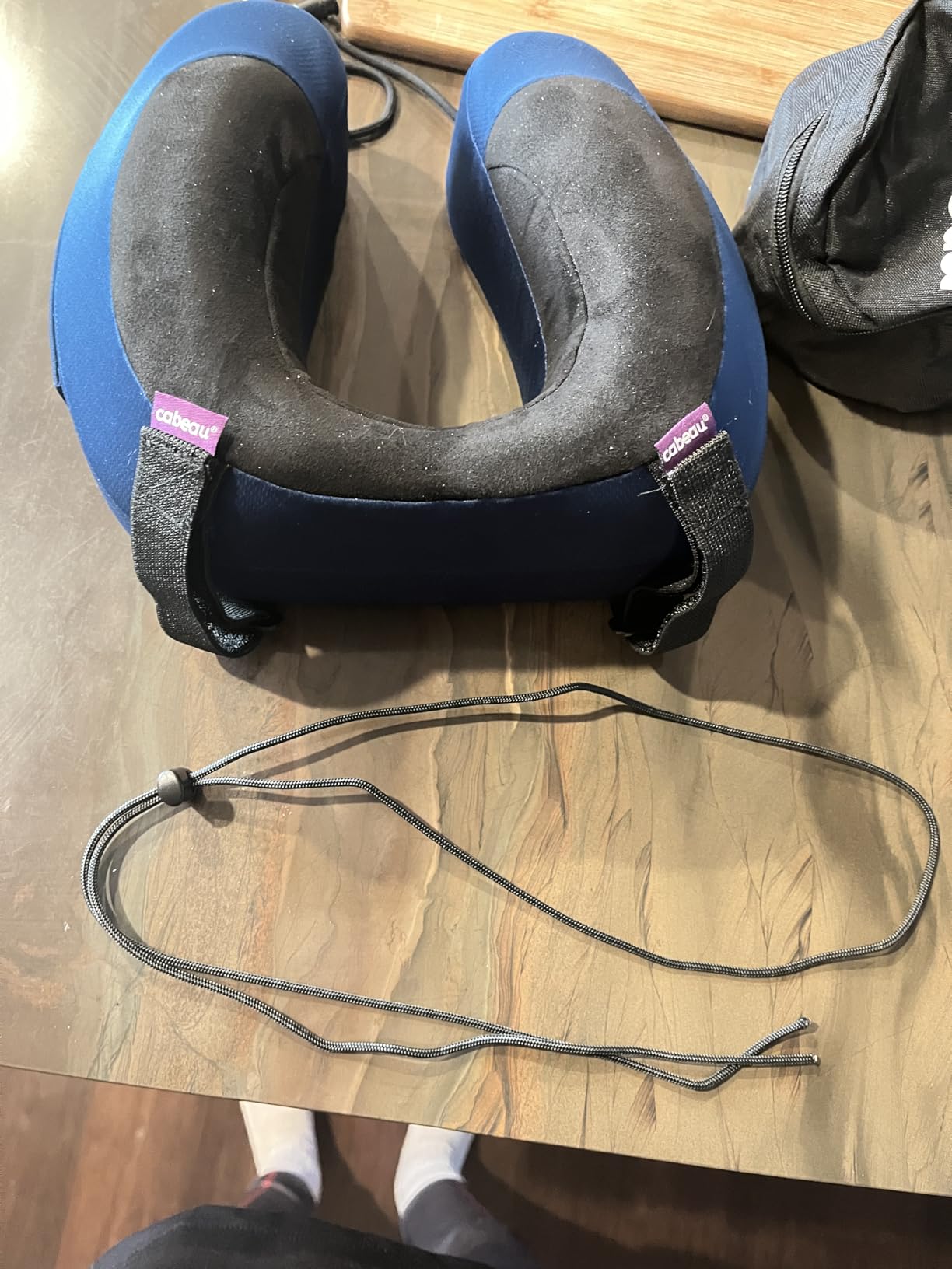 Cabeau Evolution S3 Airplane Travel Pillow for Long Flights - Supportive Memory Foam Body Positioner with Seat Straps to Secure Your Head and Neck and Provides 360 Support (Jet Black) customer photo 1