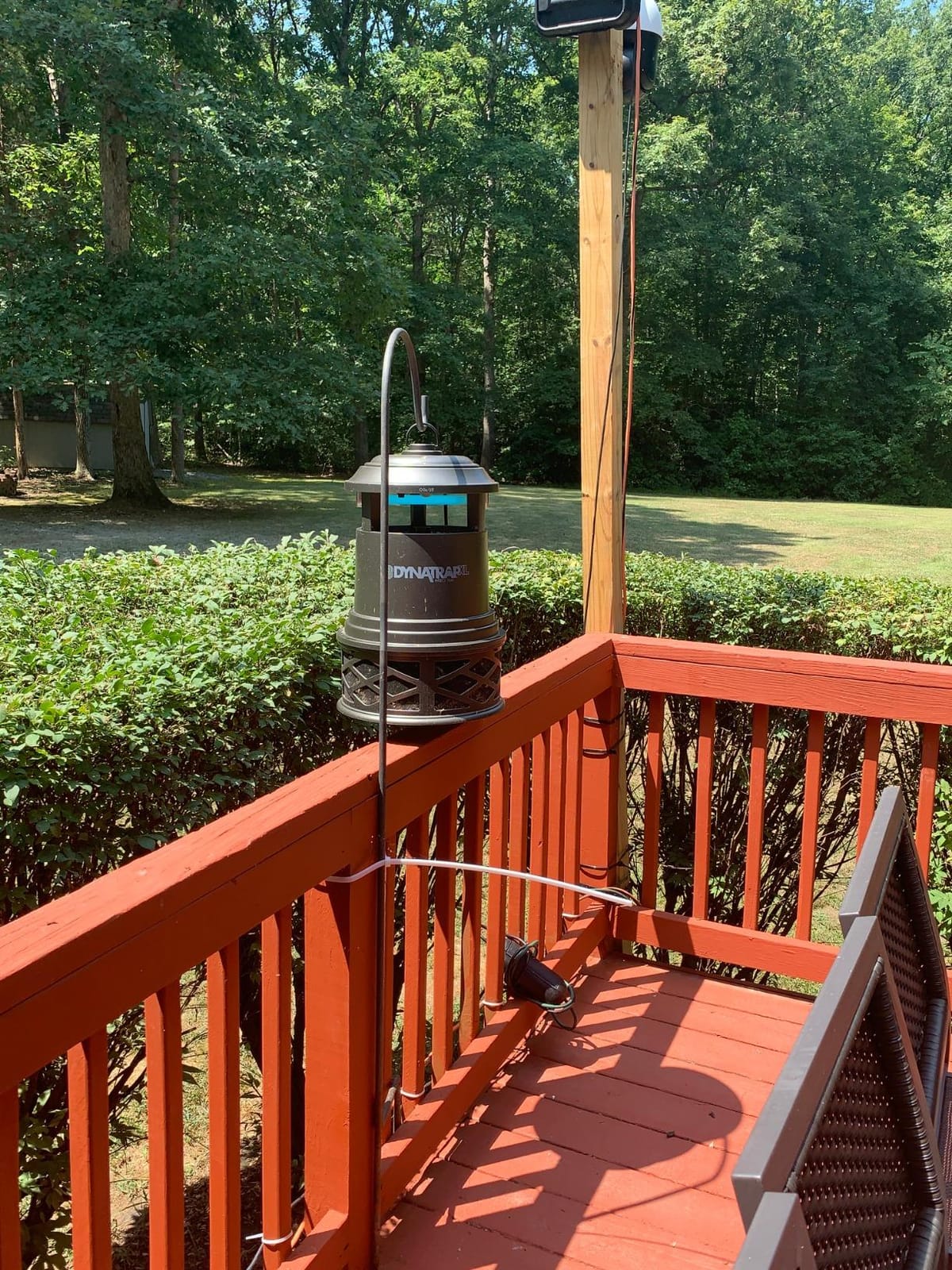 DynaTrap DT2000XLP-TUNSR Large Mosquito & Flying Insect Trap - Kills Mosquitoes, Flies, Wasps, Gnats, & Other Flying Insects - Protects up to 1 Acre customer photo 2