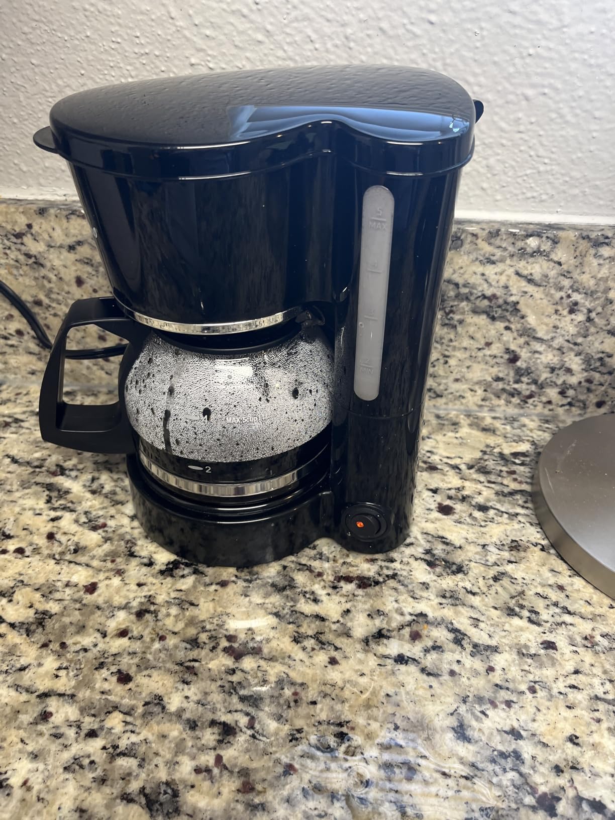Elite Gourmet EHC-5055 Automatic 5-Cup Brew & Drip Coffee Maker with Pause N Serve Reusable Filter, On/Off Switch, Water Level Indicator customer photo 2