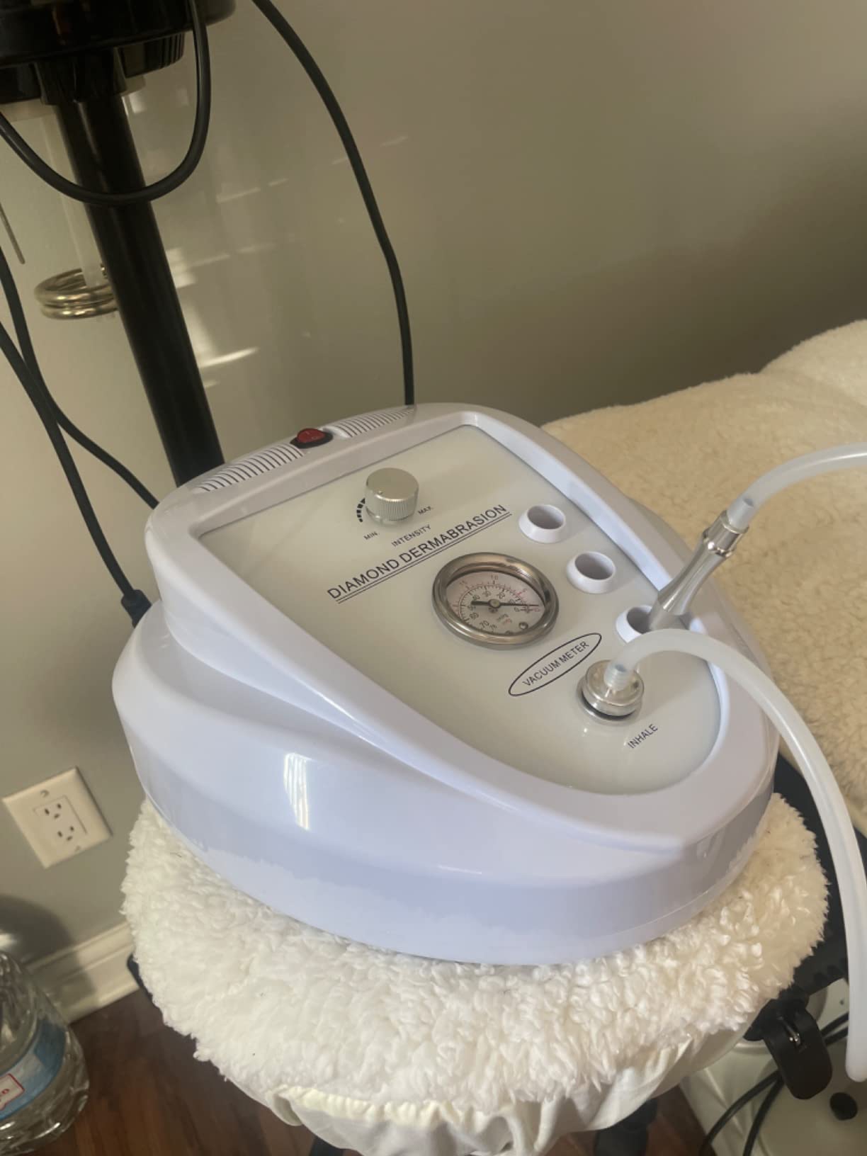 Diamond Microdermabrasion Machine, Yofuly 65-68cmHg Suction Power Professional Dermabrasion, Home Use Facial Skin Care Equipment customer photo 2