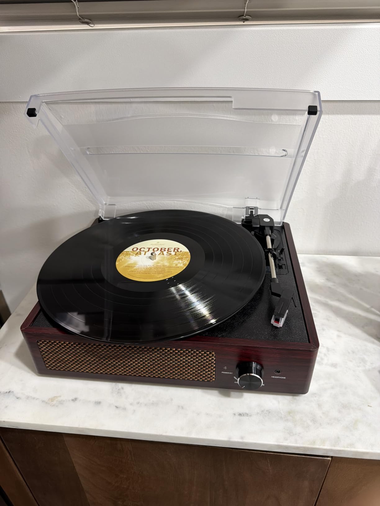 Vinyl Record Player Turntable with Built-in Bluetooth Receiver & 2 Stereo Speakers, 3 Speed 3 Size Portable Retro Record Player for Entertainment and Home Decoration customer photo 1