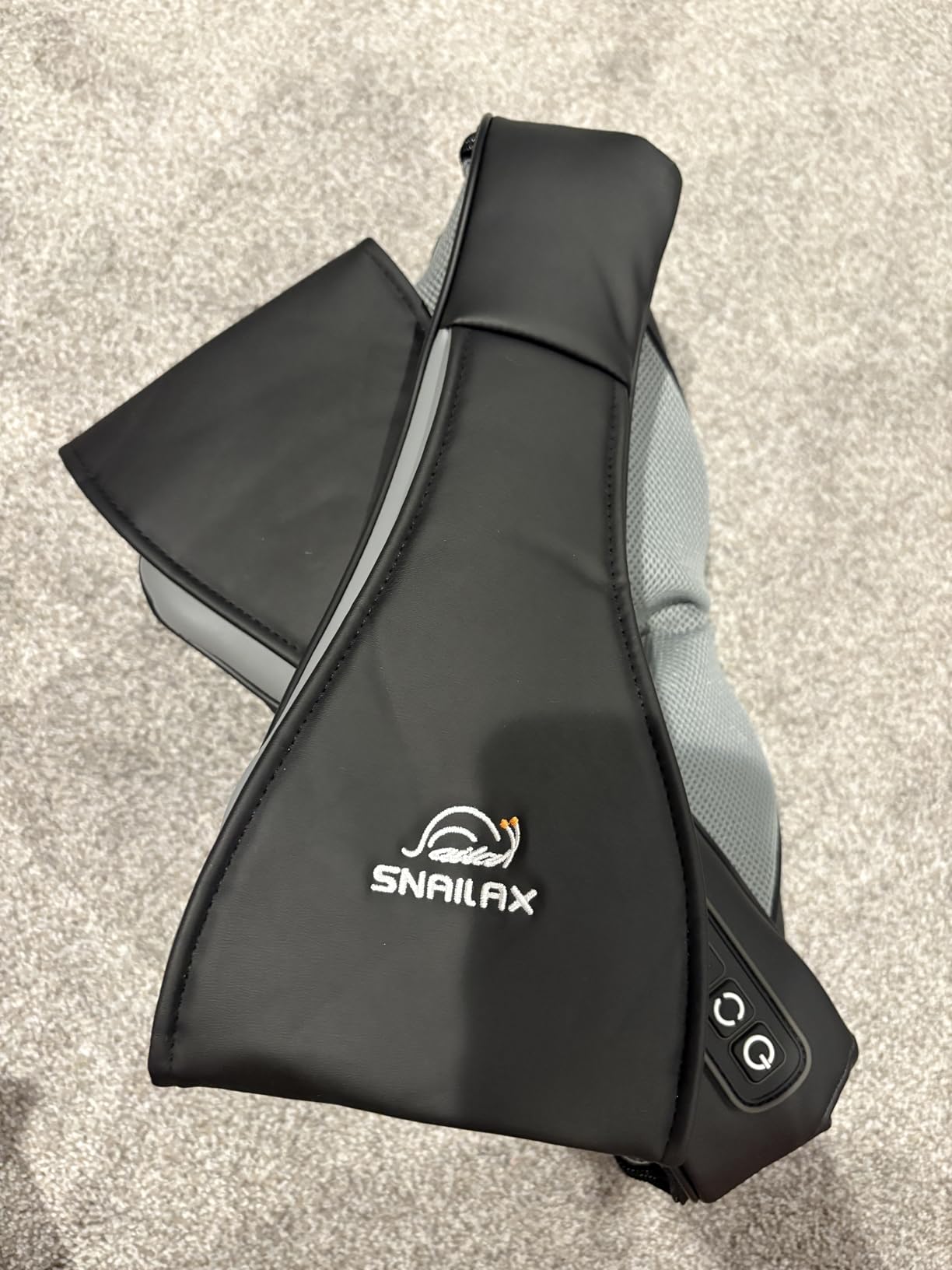 Snailax Cordless Shiatsu Neck and Shoulder Massager with Heat | 8 Kneading Nodes, 2 Intensities, 70-80 Min Cordless Use, Rechargeable, FSA Eligible Neck, Back & Shoulders, Timer, Gift customer photo 1