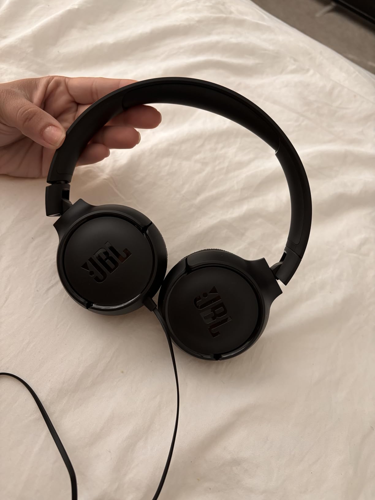 JBL Tune 500 - Wired On-Ear Headphones - Black | JBL Pure Bass Sound, 1-button remotemic, Lightweight and foldable design, Tangle-free flat cable, Ask Siri or Google Now customer photo 1