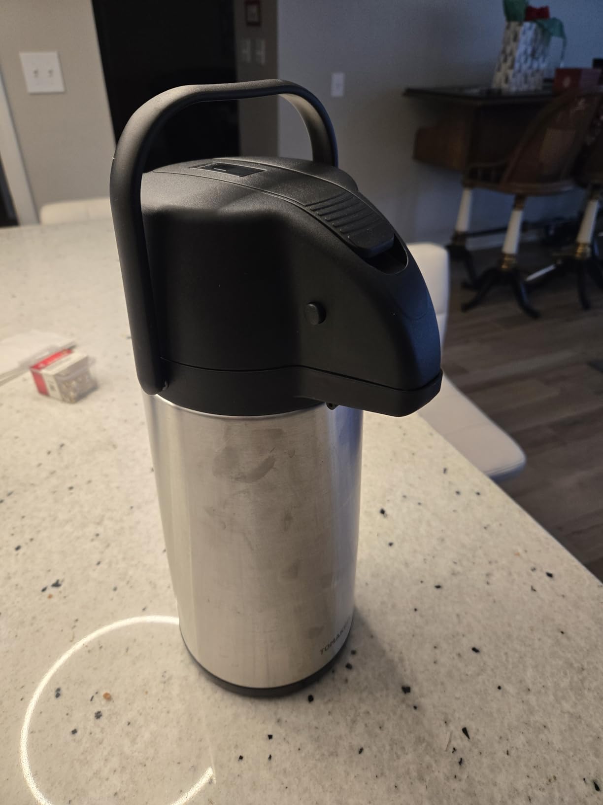 TOMAKEIT Airpot Coffee Dispenser Thermal with Pump, 3L/102 Oz Insulated Stainless Steel Large Airpot Coffee Carafe Lever Action for Hot/Cold Water, Thermal Carafe for Hot Cocoa for Parties customer photo 1