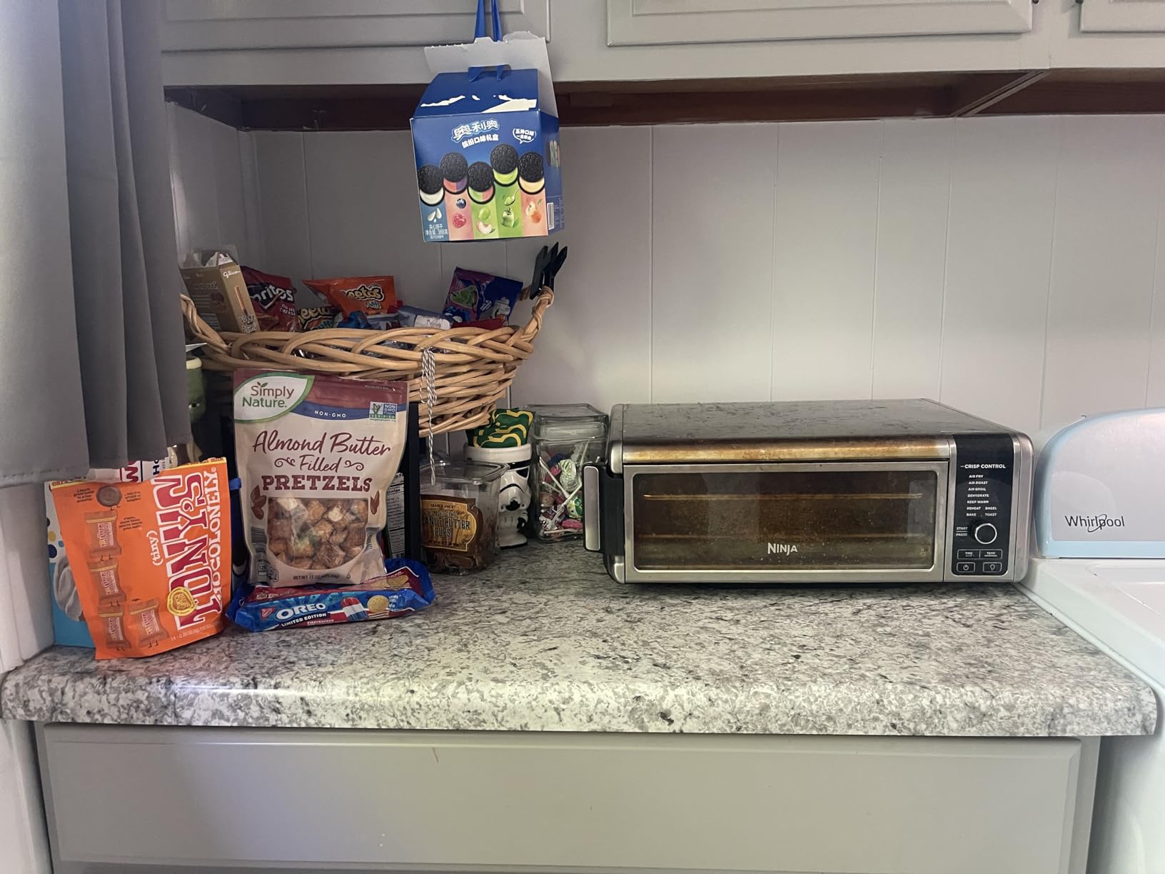 Ninja Digital Air Fry Countertop Oven, 8-in-1, XL, Silver, SP101 | Air fry, air roast, broil, bake, toast, bagel, dehydrate, keep warm, 1800W, Flip up & away customer photo 1