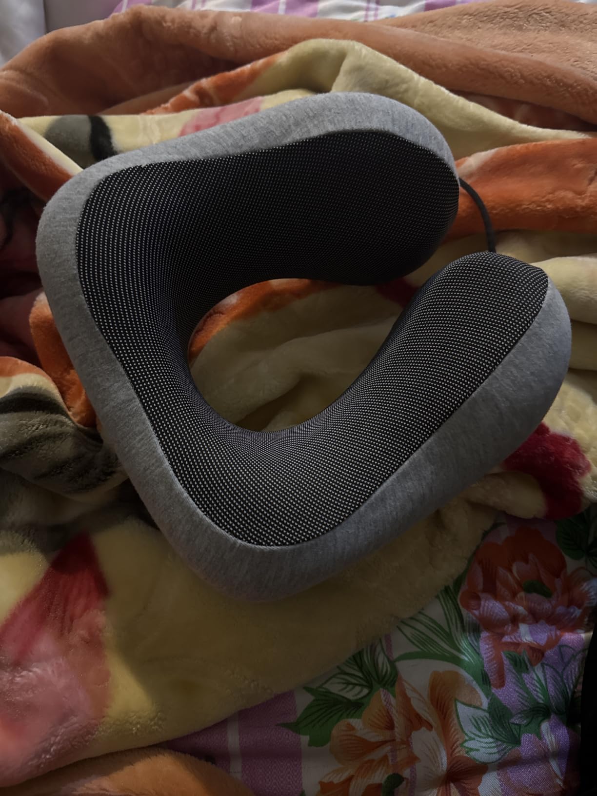 napfun Neck Pillow for Traveling, Upgraded Travel Neck Pillow for Airplane 100% Pure Memory Foam Travel Pillow for Flight Headrest Sleep, Portable Plane Accessories, Light Grey customer photo 2