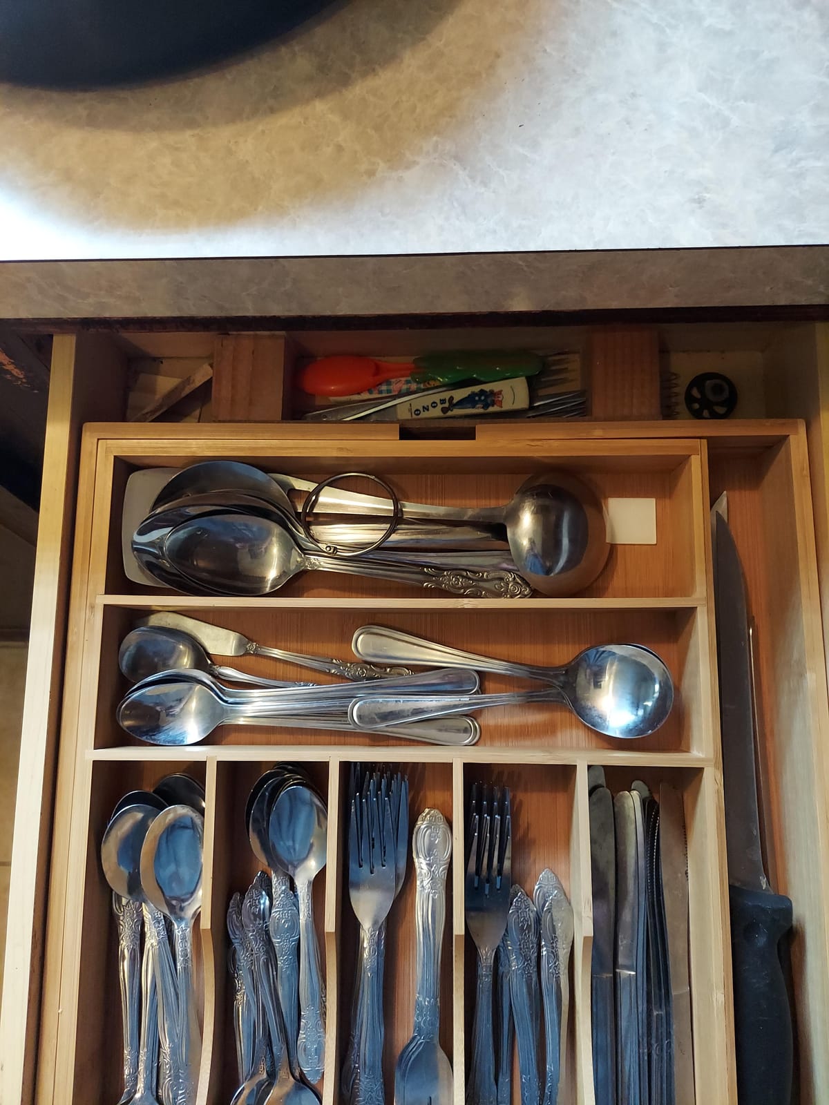 ROYAL CRAFT WOOD Luxury Bamboo Kitchen Drawer Organizer - Silverware Organizer, Utensil Holder & Cutlery Tray Drawer Dividers for Flatware (9 Slot, Natural) customer photo 2