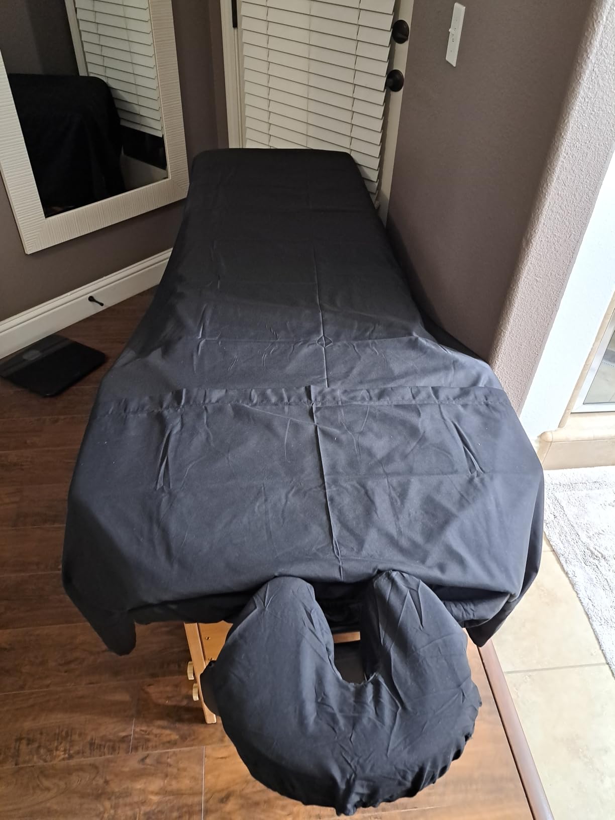 Yaheetech 84x24in Portable Massage Table Folding Adjustable Lash Bed, Black | Beechwood Legs, Foam Padding, Height Adjustable, Folds into Carry Case customer photo 1