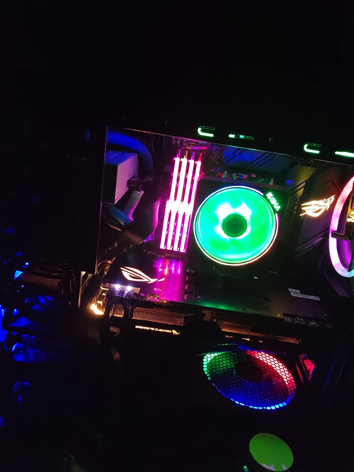 G.SKILL Trident Z RGB Series DDR4 RAM 32GB (2x16GB) 3600MT/s CL18-22-22-42 1.35V Intel AMD Desktop Computer Memory U-DIMM (F4-3600C18D-32GTZR) customer photo 1