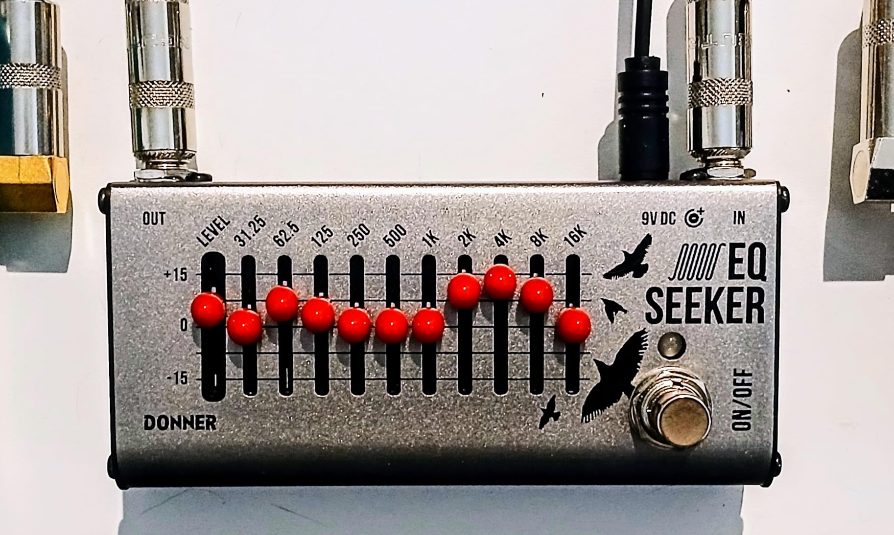 Donner EQ Pedal, 10 Band Equalizer Pedal, EQ Seeker for Guitar and Bass True Bypass customer photo 1
