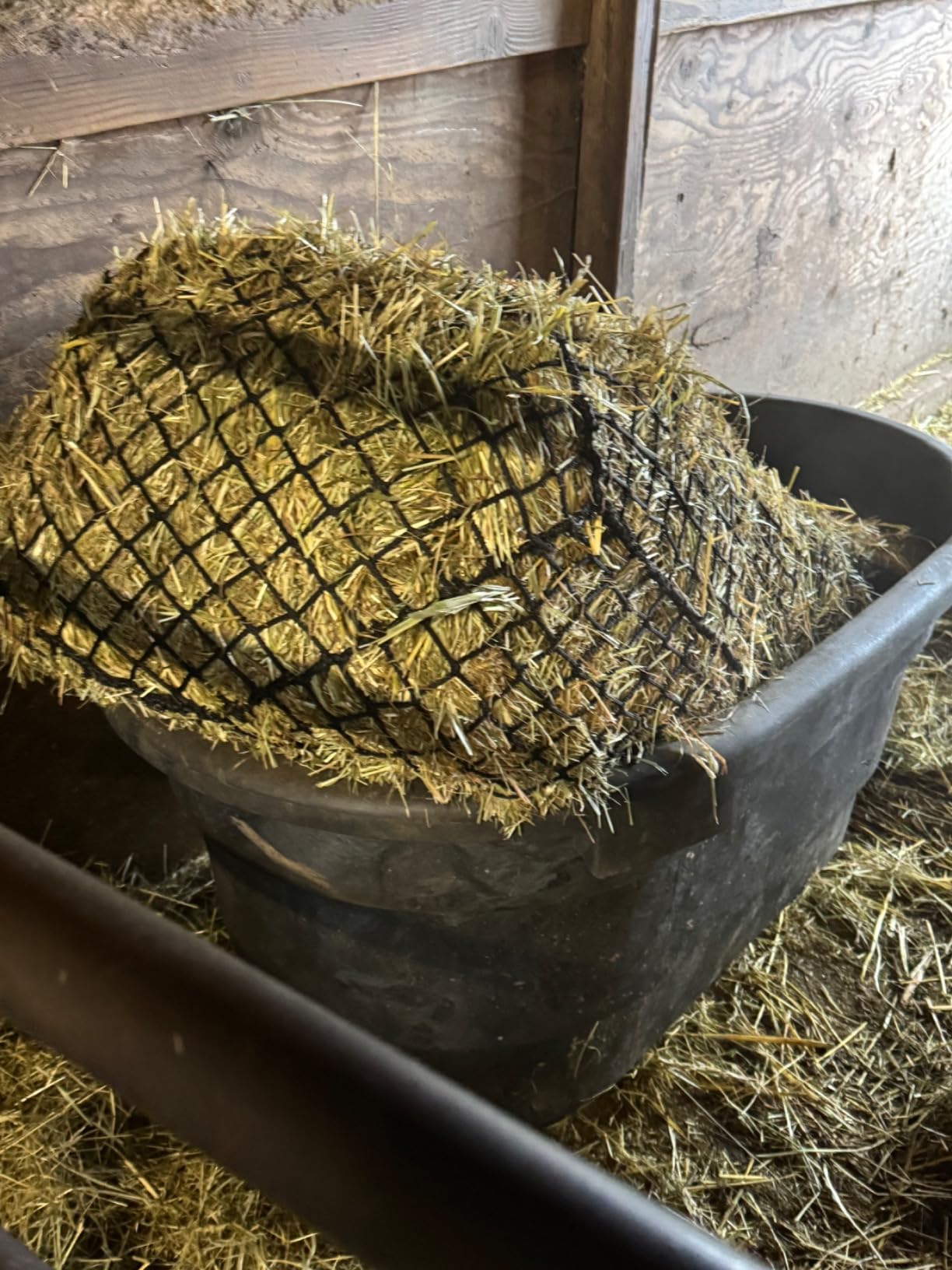 Aoneky Large Hay Net for Horses Slow Feed Horse Feeder Hay Bag 47 Inch Bale Size with Soft Knotless Nylon Mesh Fits Small Square Bales Up to 36x18x18 Inch customer photo 2