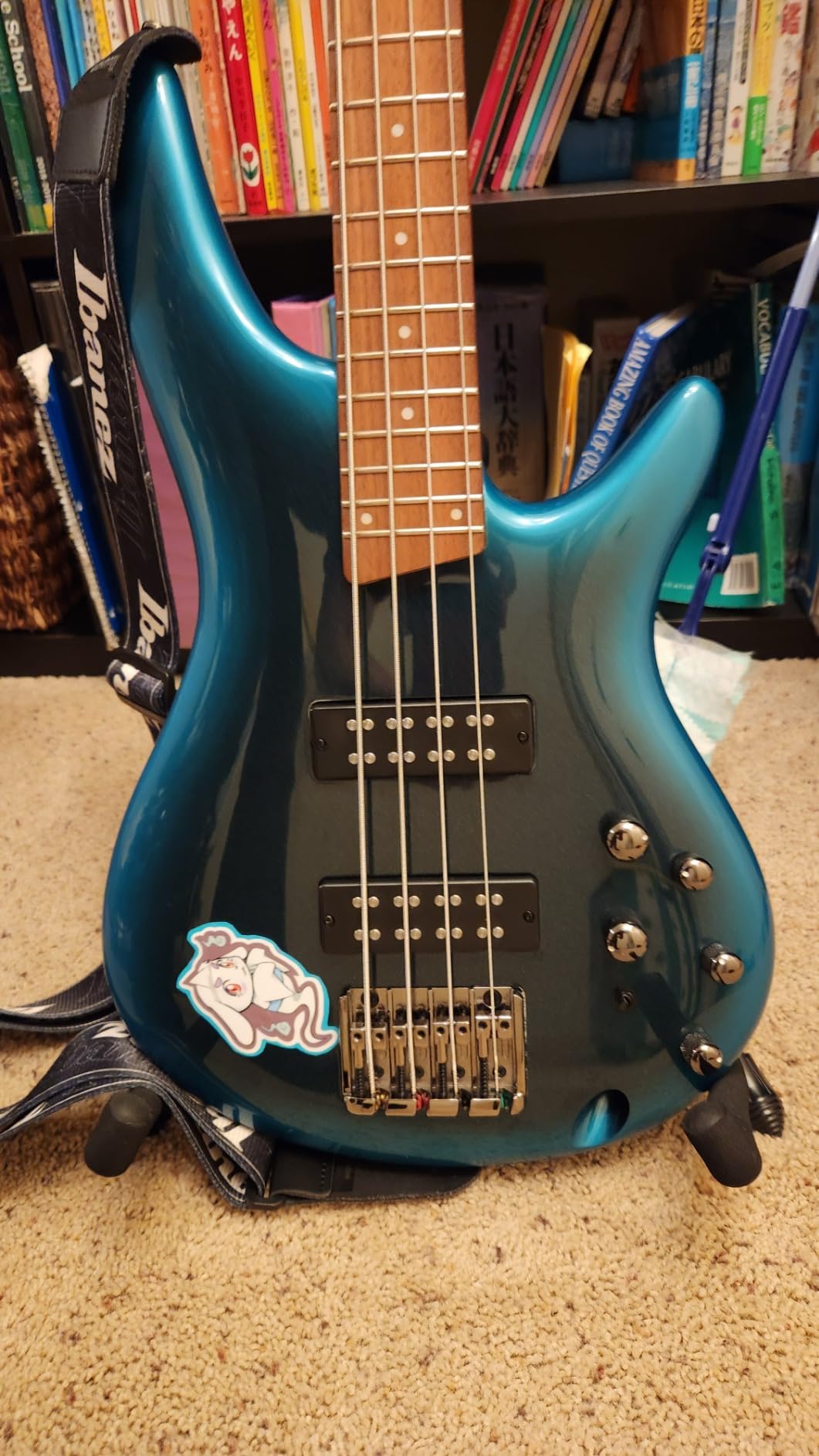 Ibanez Standard SR300E 4-String Bass Guitar - Cerulean Aura Burst customer photo 1