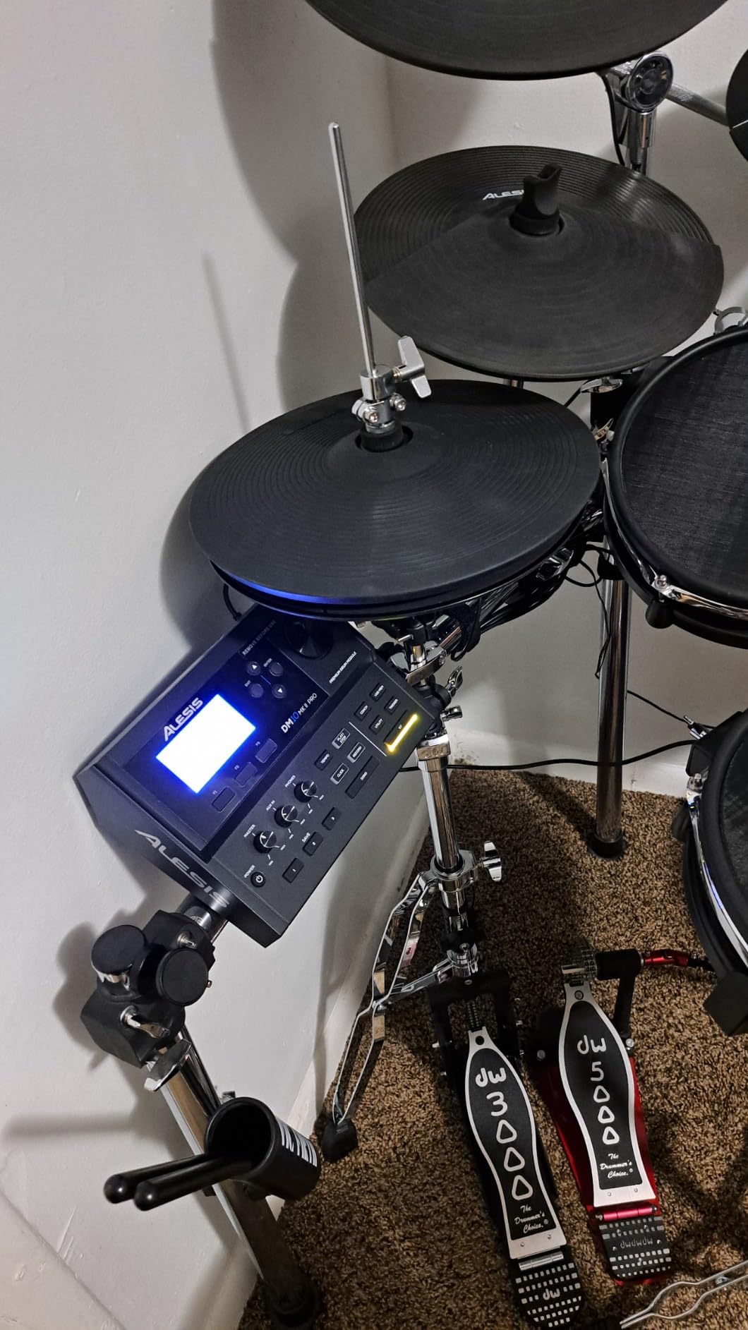 DW Hardware 3000 Series 2-Leg Hi-Hat Stand (DWCP3500TA),Chrome customer photo 2