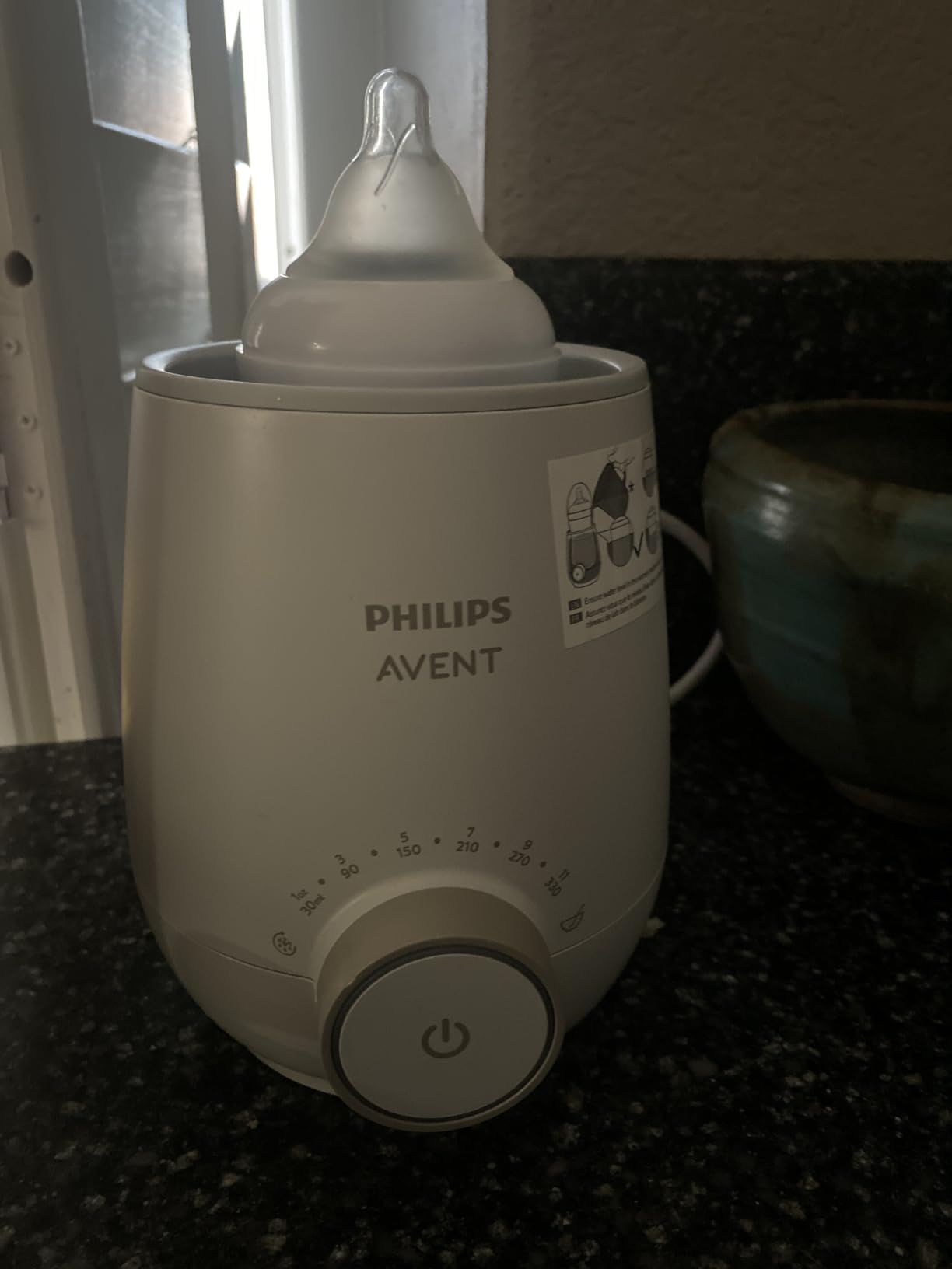 Philips Avent Premium Fast Bottle Warmer with Smart Temperature Control | Warms Milk in 3 Minutes, Water Bath Technology, No Hot Spots, Auto Shut-Off, Fits Most Bottle Brands, SCF358/00 customer photo 2
