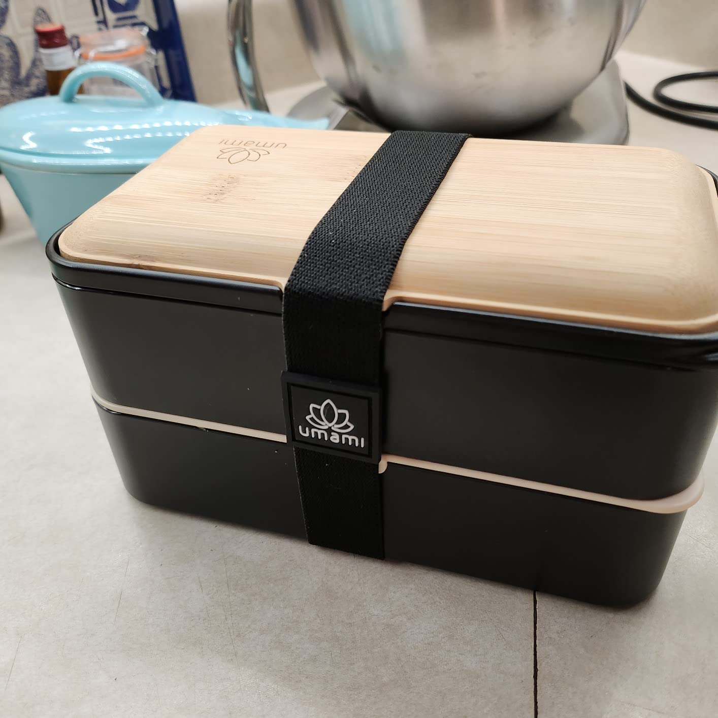Umami Bento Box Adult, Leakproof, All-in-1 Lunch Containers for Adults | 40 oz, microwave & dishwasher safe, 4 utensils & sauce jar included, stackable, BPA-free, White & Tan customer photo 2