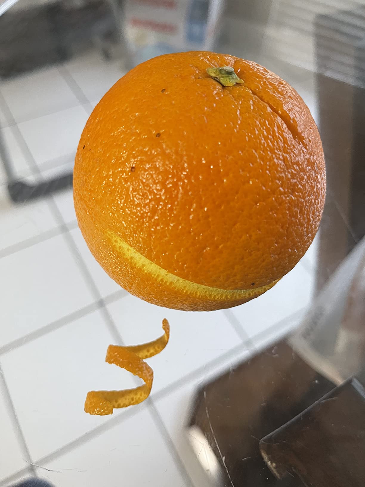 KITCHENDAO Citrus Lemon Peeler Zester Tool to Save Effort, Ultra Sharp Lemon Rind Twist Peeler Tool Bar Bartender Lime Stripper for Cocktails Kitchen, Yellow customer photo 1