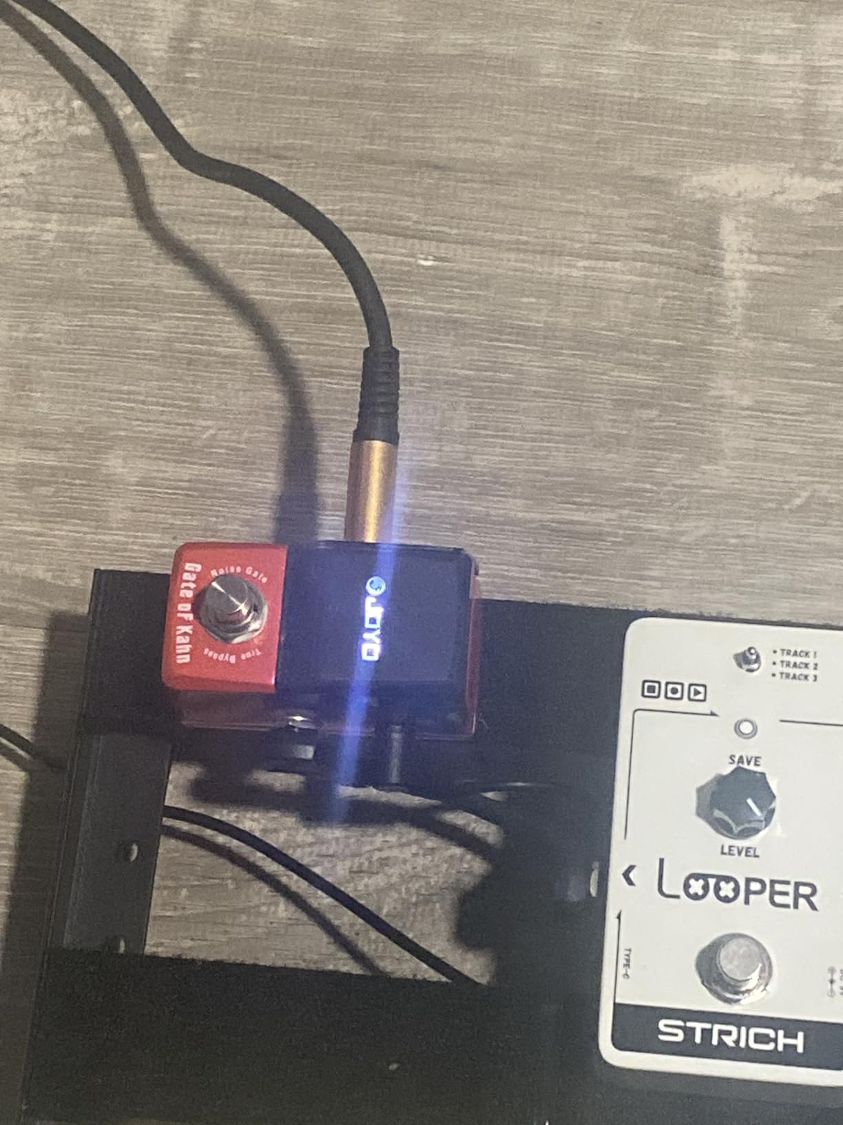 JOYO Noise Gate Mini Pedal for Electric Guitar Effect - True Bypass Ironman Series (Gate of Kahn JF-324) customer photo 2