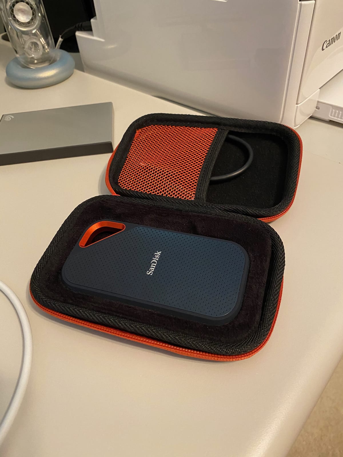 SANDISK 1TB Extreme PRO Portable SSD - Up to 2000MB/s - USB-C, USB 3.2 Gen 2x2, IP65 Water and Dust Resistance - External Solid State Drive - SDSSDE81-1T00-G25 customer photo 1