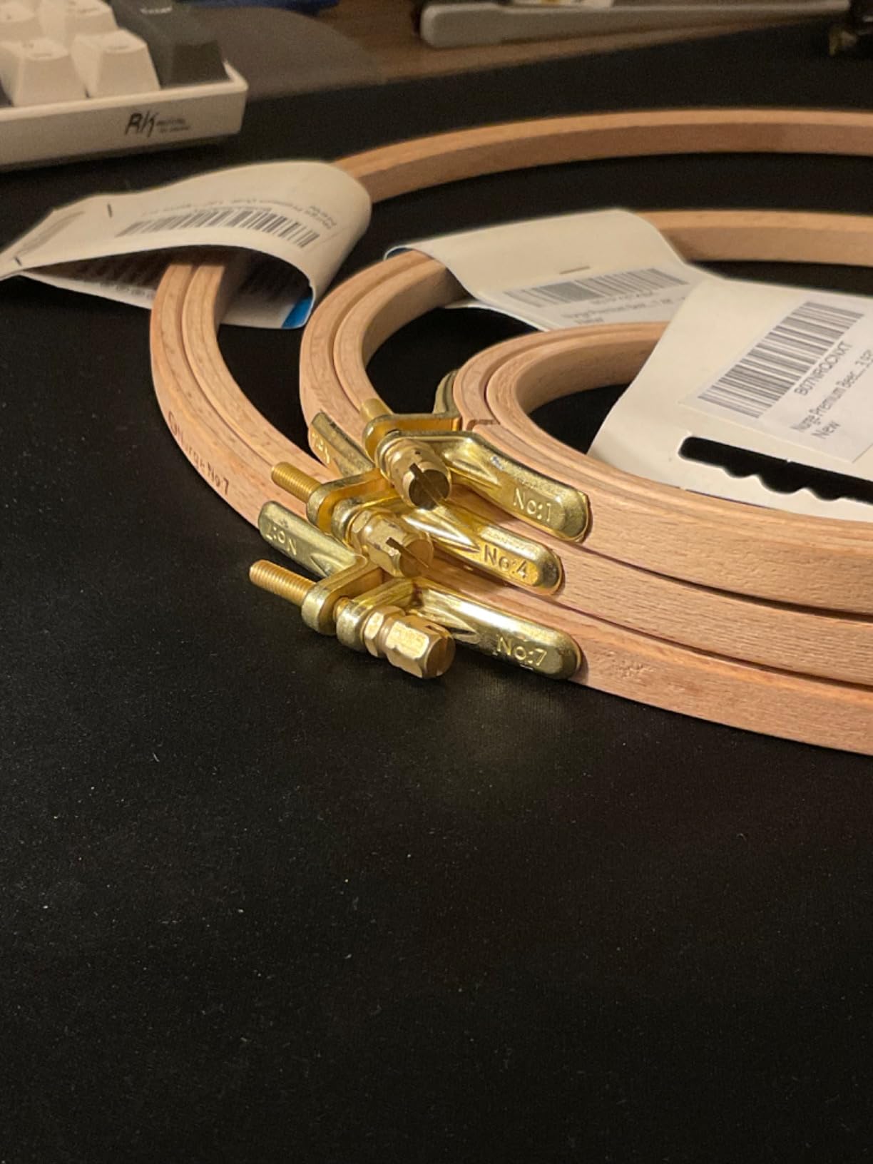 Nurge Premium Quality Beech Wood Embroidery Hoop, Cross Stitch Hoop with Gold Plated Adjustable Brass Screw for DIY Projects Ideal for Crafters,Beginners & Professionals - 12.2