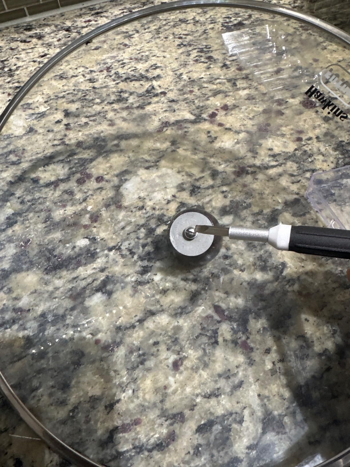 Hawkins 4 Litre Deep Kadhai, Triply Stainless Steel Kadai with Glass Lid, Flat Bottom Induction Kadhai, Big Kadai, Silver (SSK40G) customer photo 1