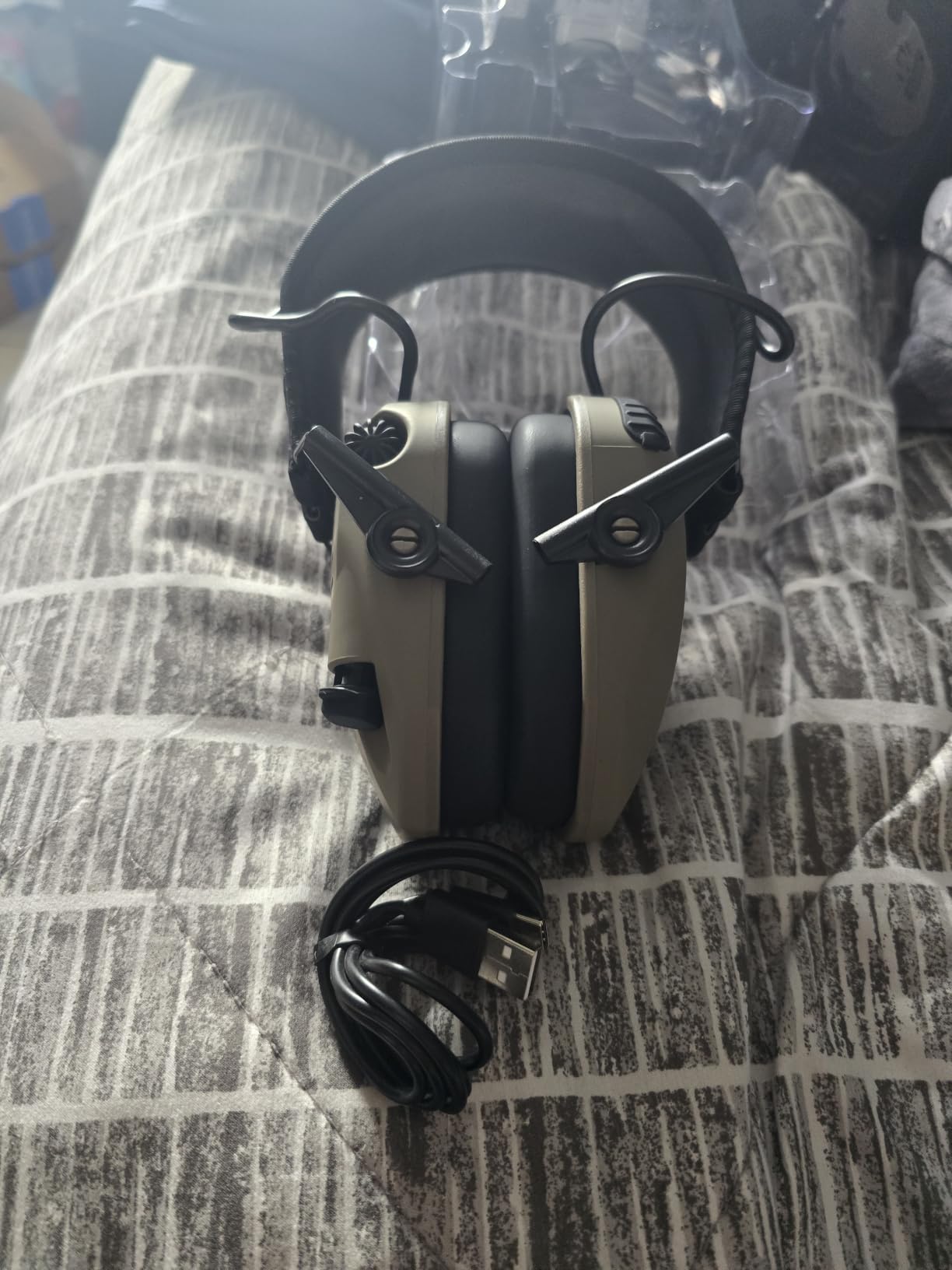 Walker's Rechargeable Electronic Hearing Protection Muff customer photo 1