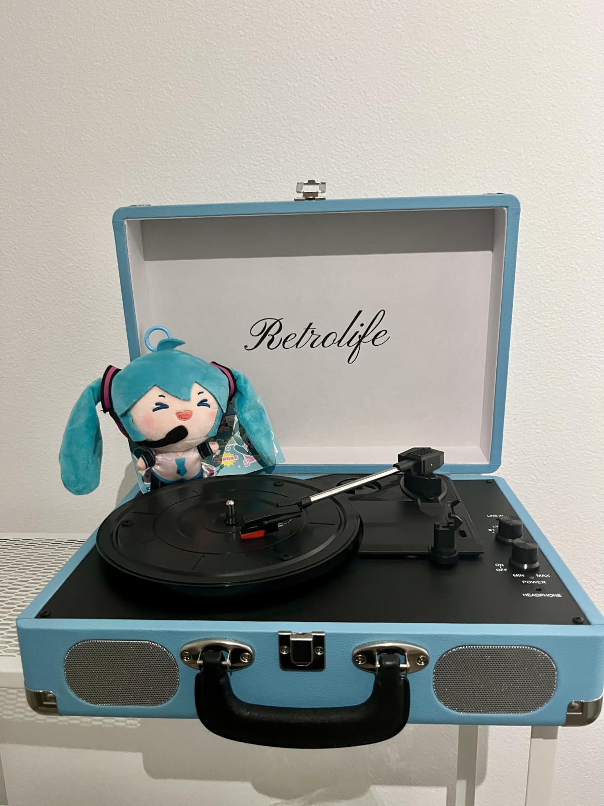Retrolife Vinyl Record Player with Speakers, Bluetooth Vinyl Player-Black | Portable, 3-Speed BT Turntable, Belt-Driven, RCA Line Out & Headphone Jack, Auto Stop, Plays 7/10/12