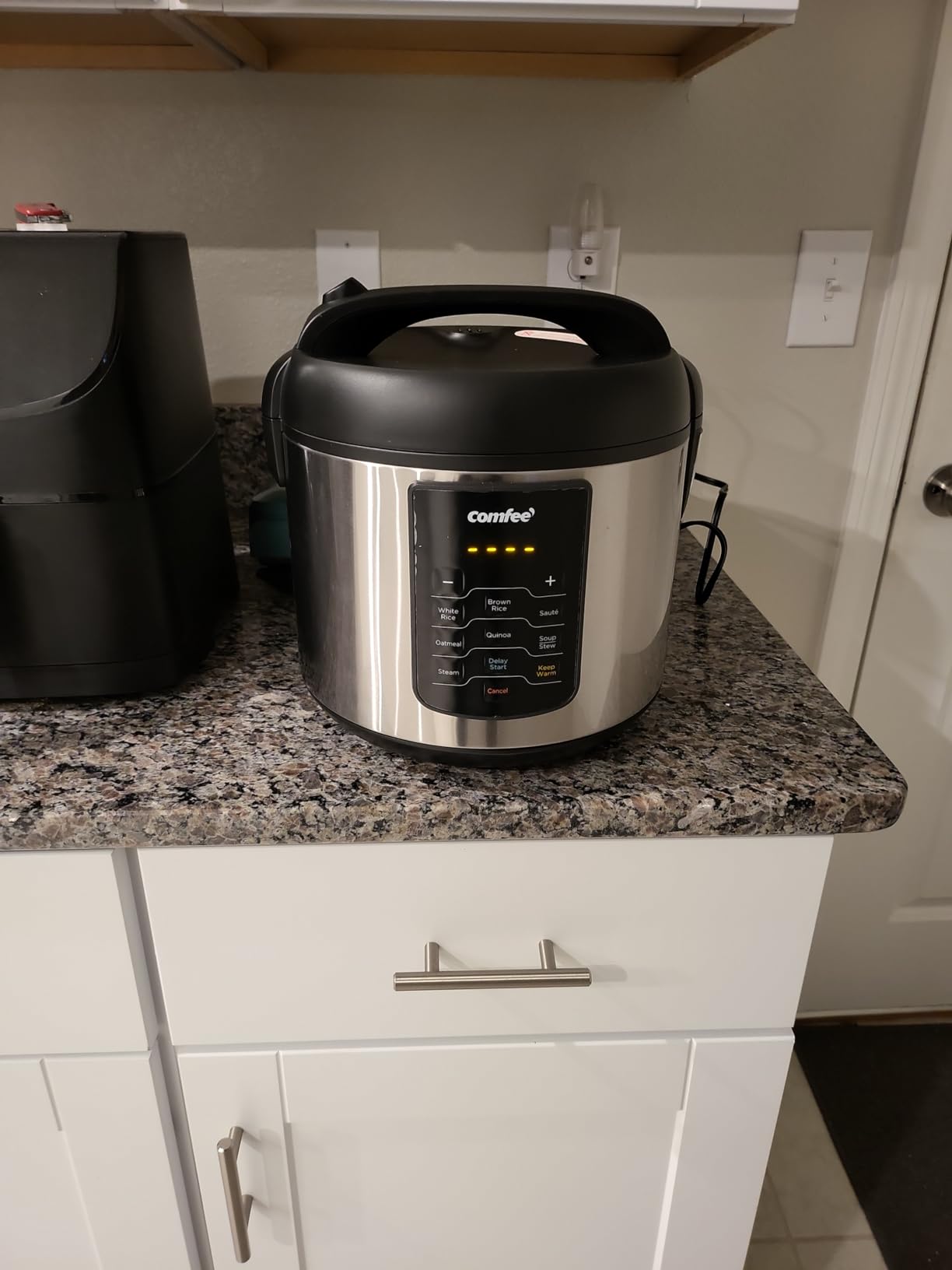 COMFEE' Large Rice Cooker with 8-Functions, 10-Cups Uncooked Rice | rice maker, steamer, saute, warmer, 8 one-touch programs for brown rice, quinoa and oatmeal customer photo 2