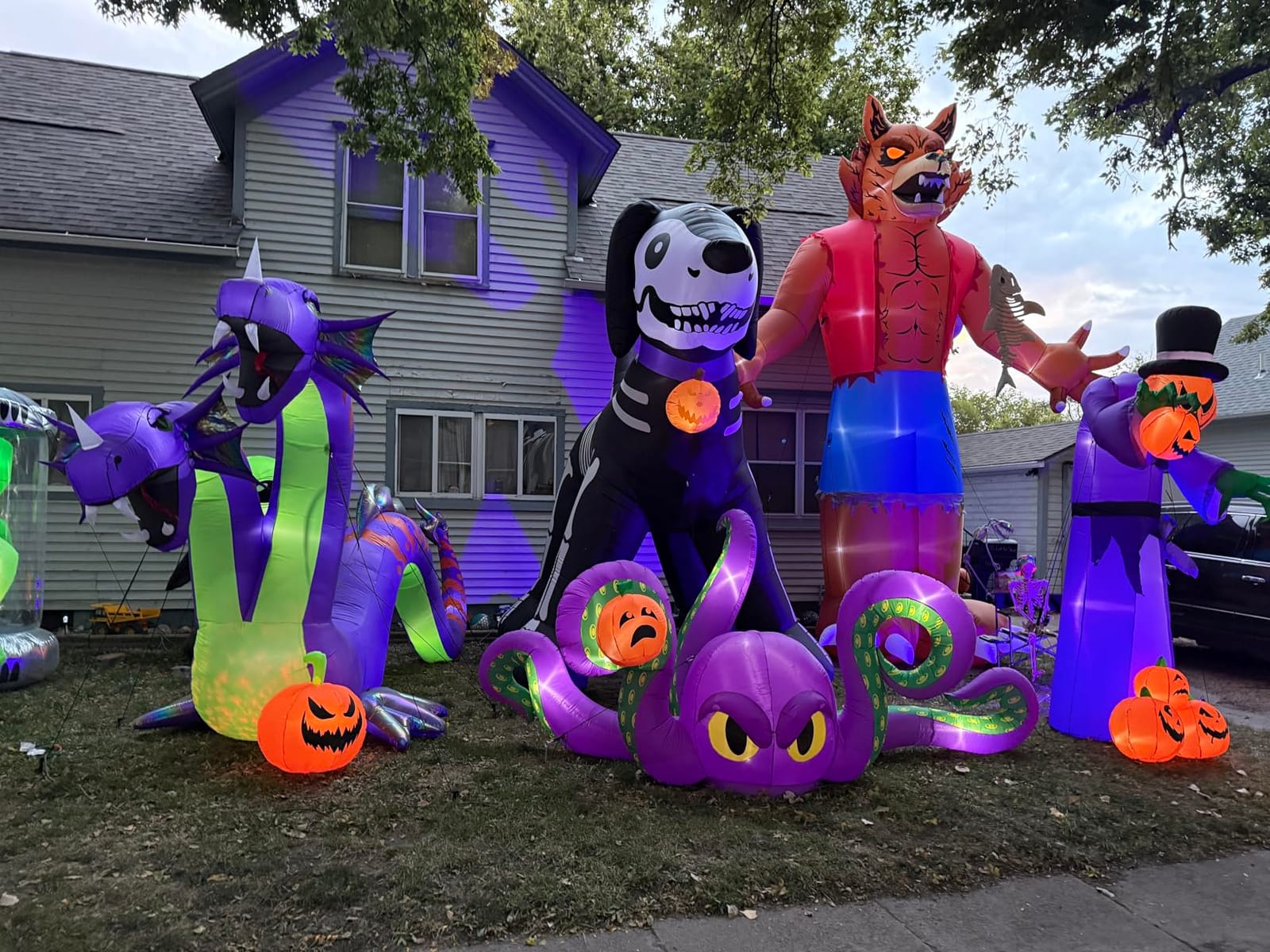 12Ft Halloween Inflatables Giant Octopus Purple Sticky Pumpkin LED Light Blow up Halloween Decor for Carnival Party Store Outdoor Yard Lawn Decorations customer photo 1