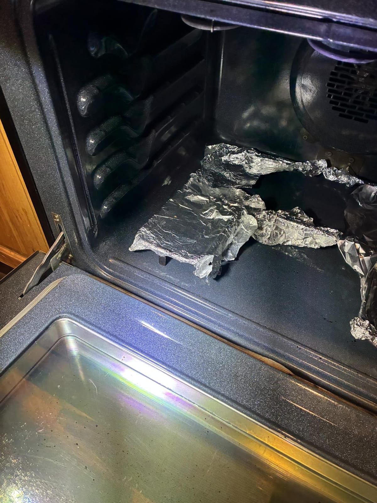 Easy-Off Fume Free PRO size Oven Cleaner Foam, Removes Grease & Burned-On Food, For Ovens, Air Fryers & More 24oz customer photo 2