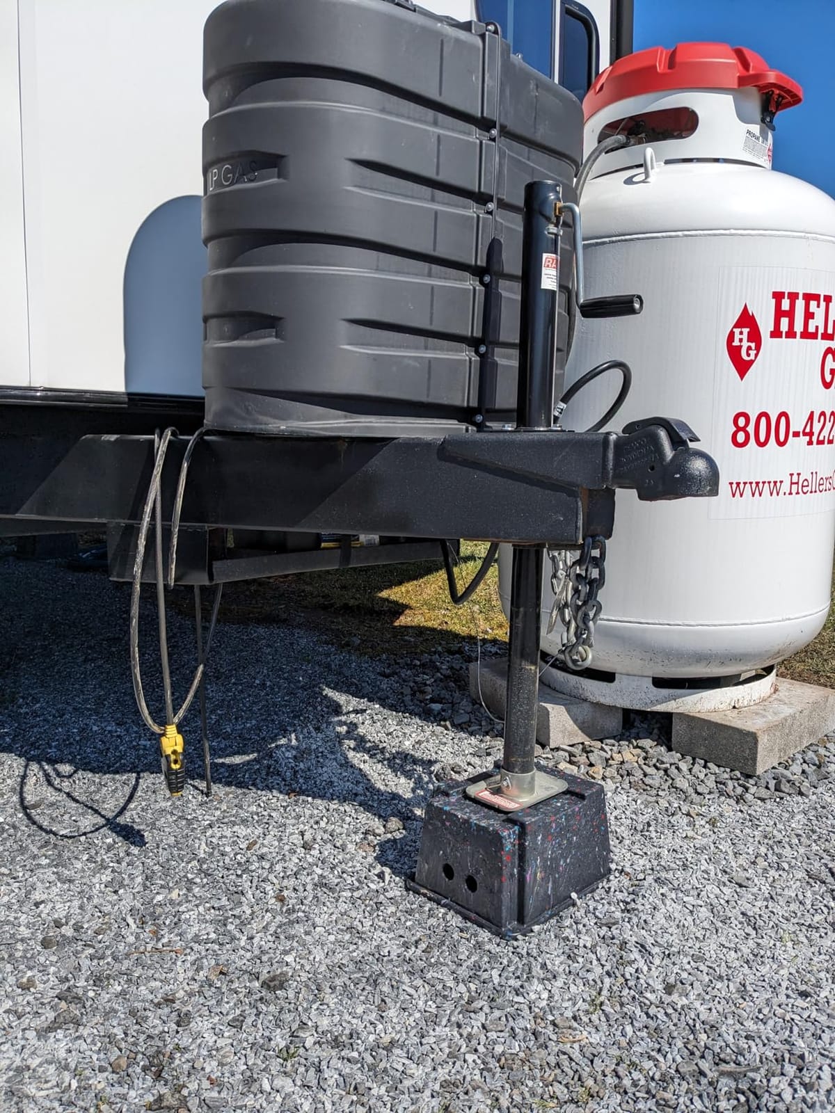 OX BLOX Heavy Duty Trailer Jack Block - 10,000 lb Capacity - Made in USA | RV Leveling Blocks & Stabilizer Pads; 100% Recycled Plastic; For Tongue Jack, 5th Wheel, Camper, Travel Trailer & More customer photo 1