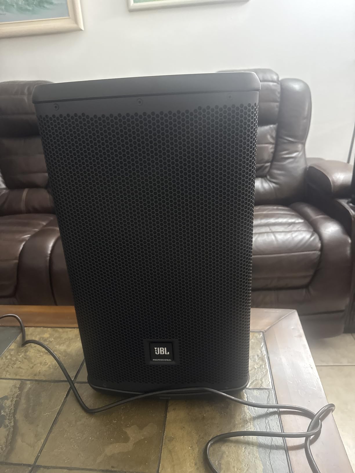JBL Professional EON712 Powered PA Speaker with Bluetooth, 12 inch, 1300 Watt customer photo 1